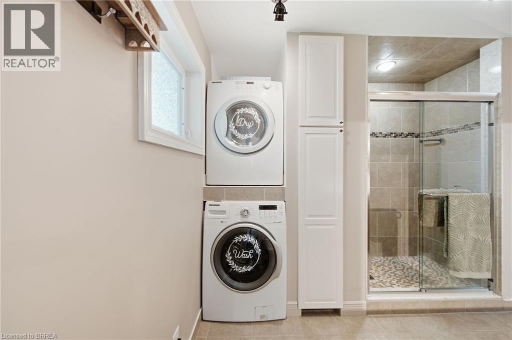 3-bedroom home for sale at 58 MUNSEE Street N, Cayuga ON · photo 17 of 35