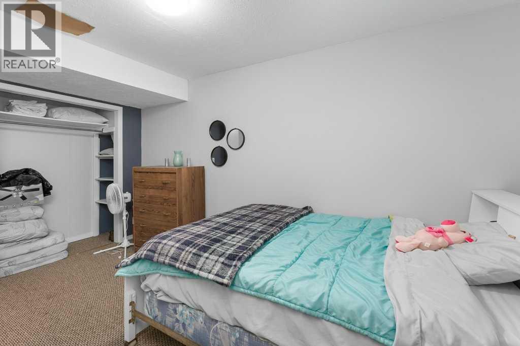 2216 19 Street SW - 28