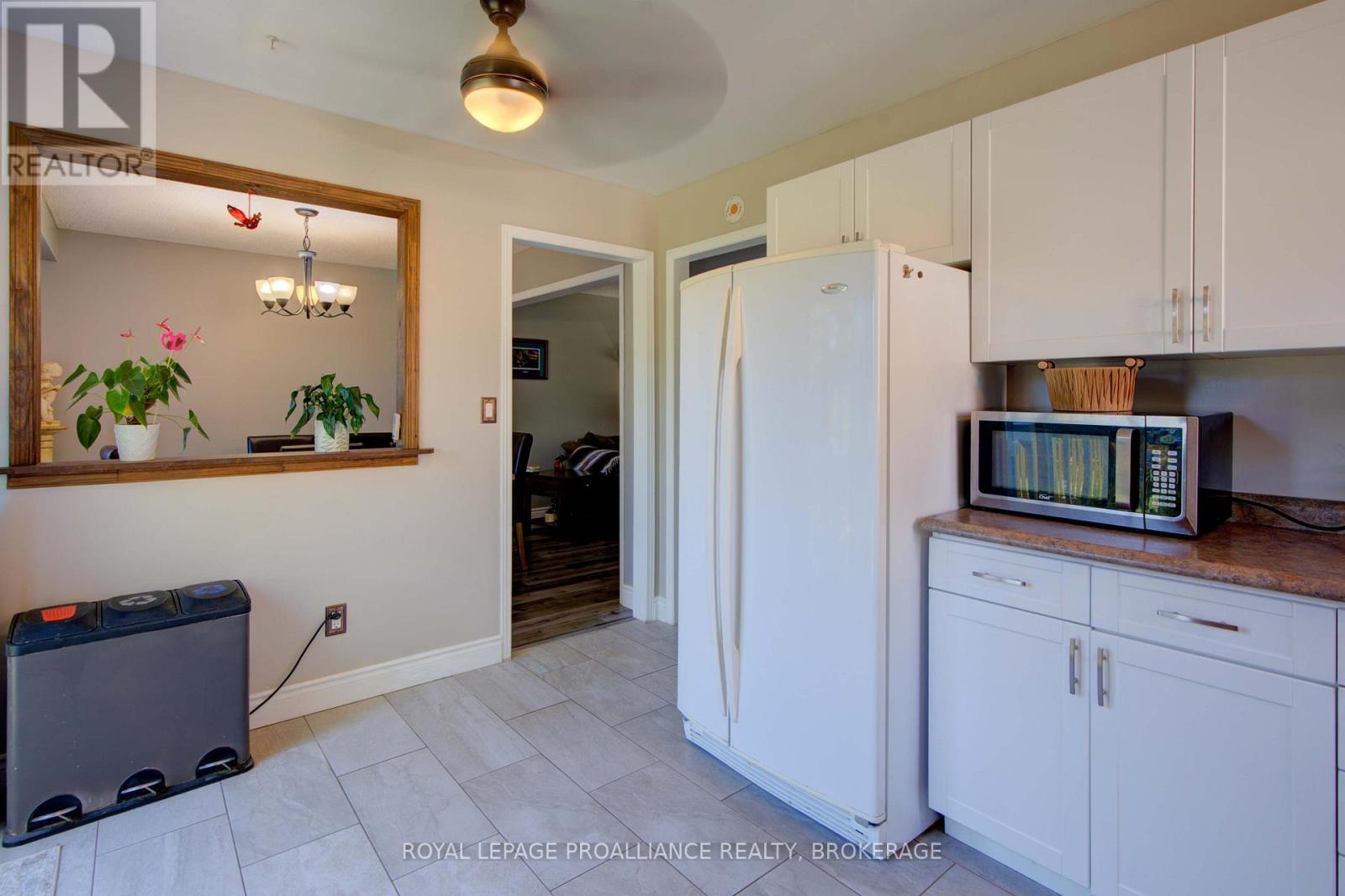 1078 LOMBARDY STREET - 14