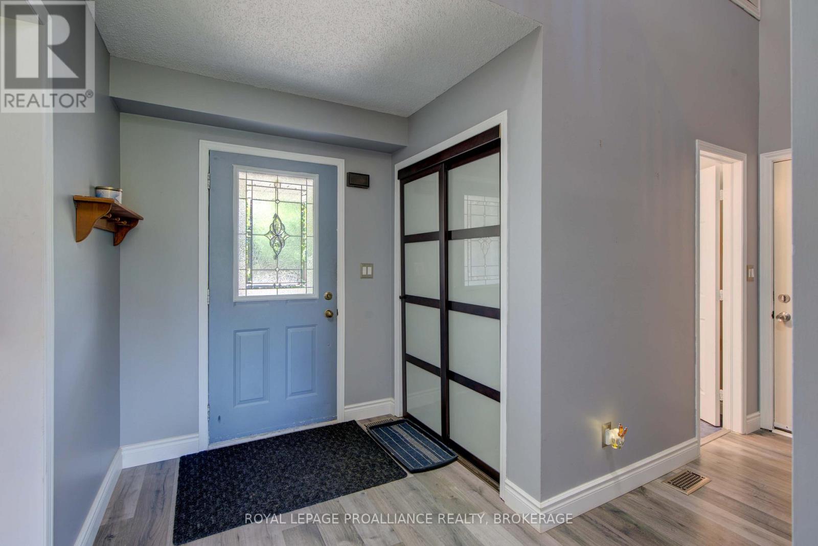 1078 LOMBARDY STREET - 3