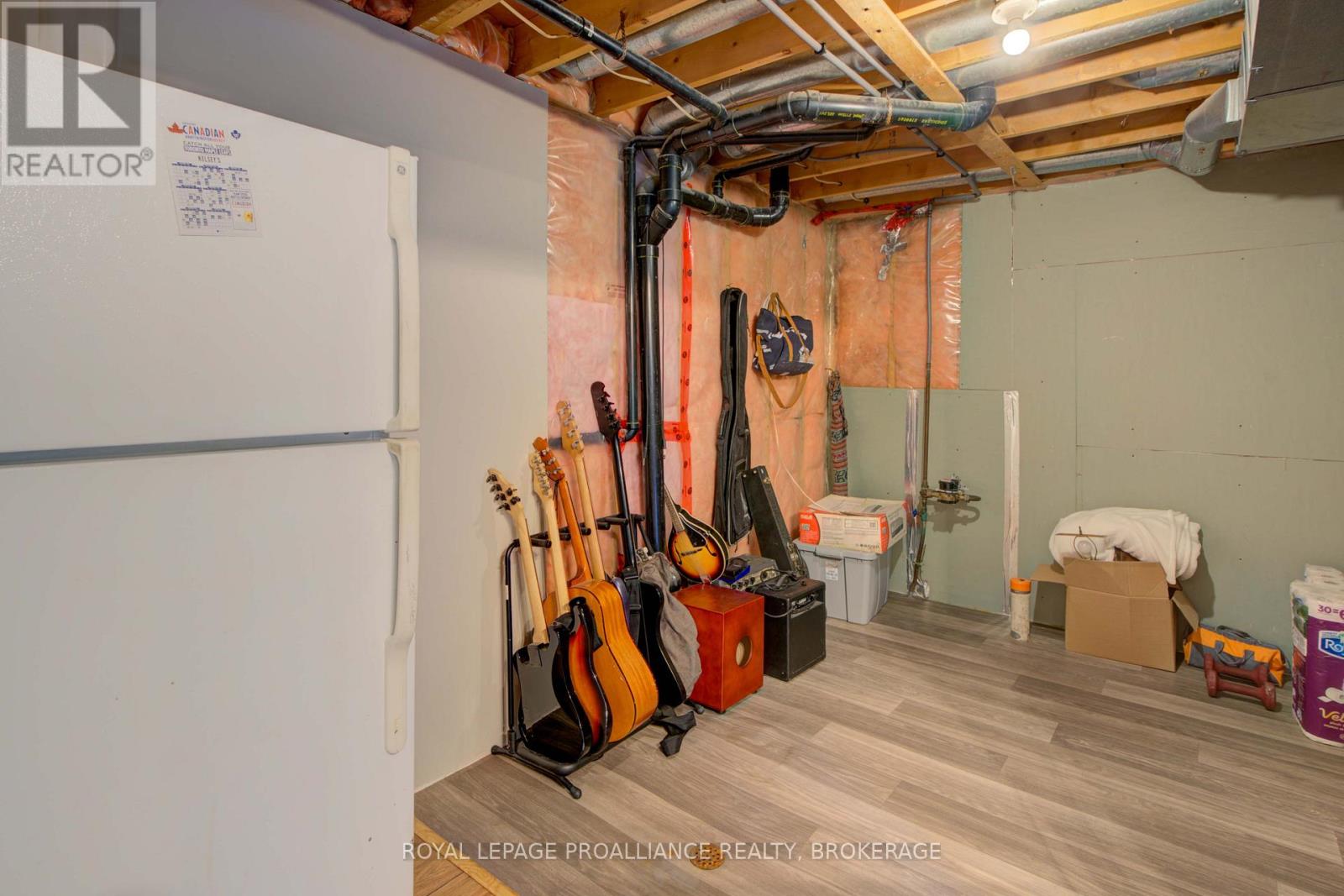 1078 LOMBARDY STREET - 30