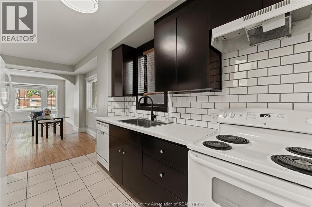 537 McEwan AVENUE - 14