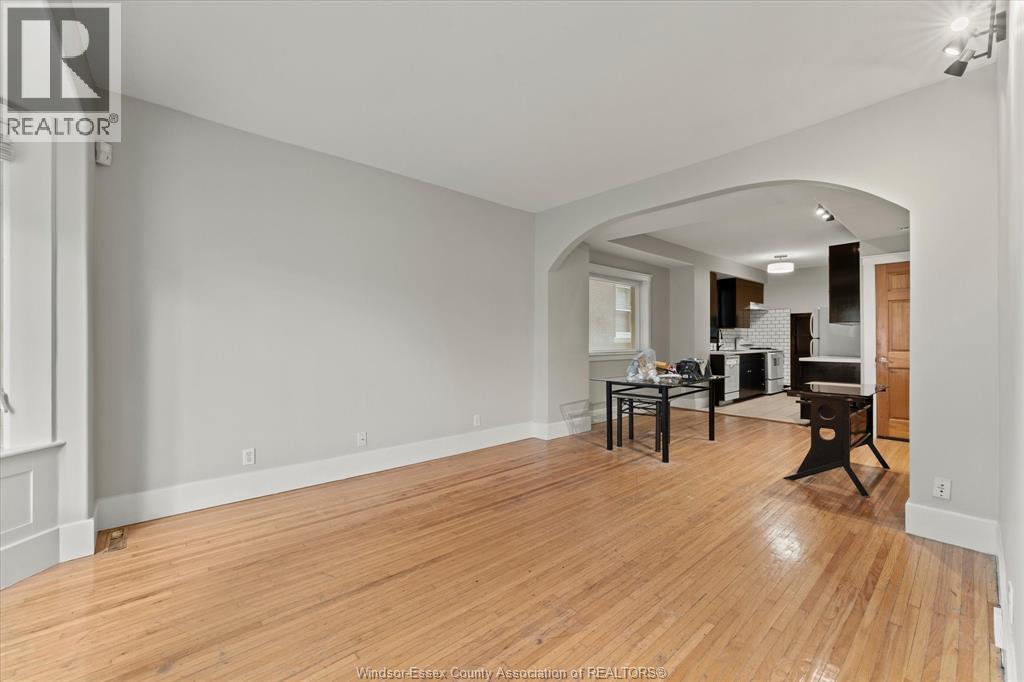 537 McEwan AVENUE - 6