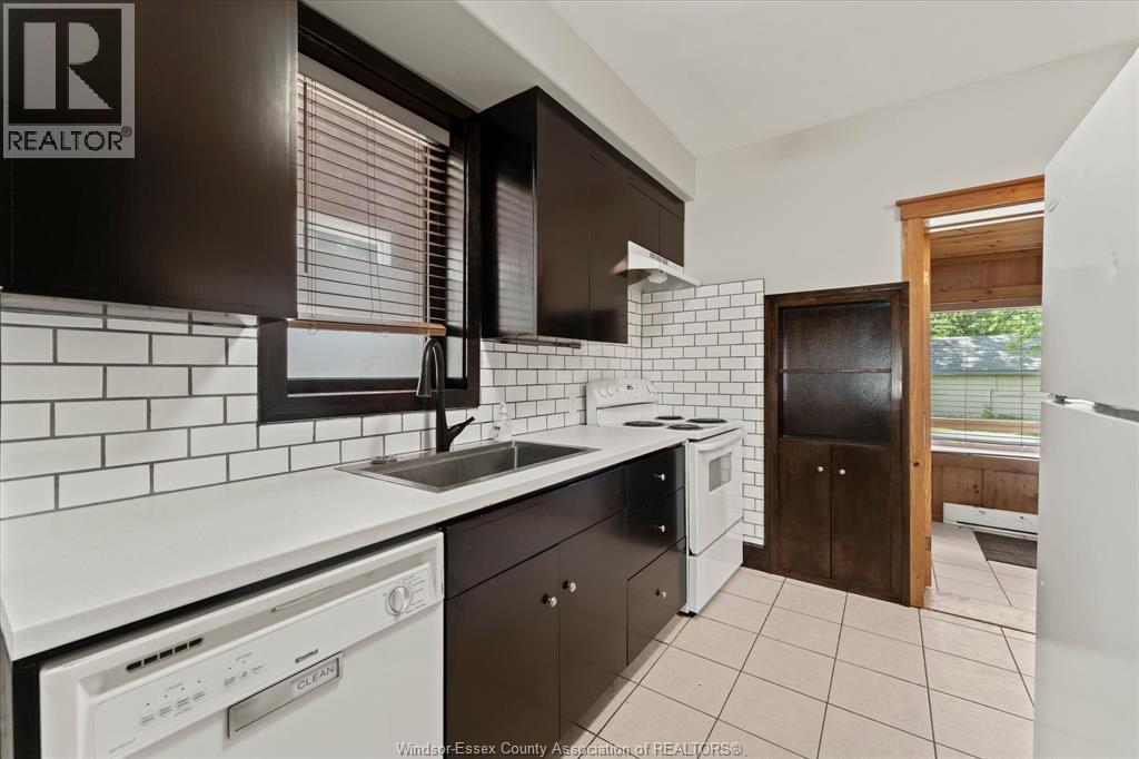 537 McEwan AVENUE - 13