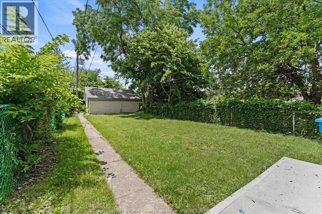 537 McEwan AVENUE - 26