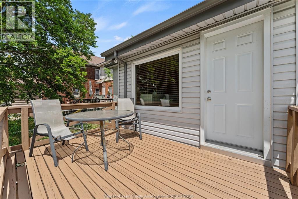 537 McEwan AVENUE - 25