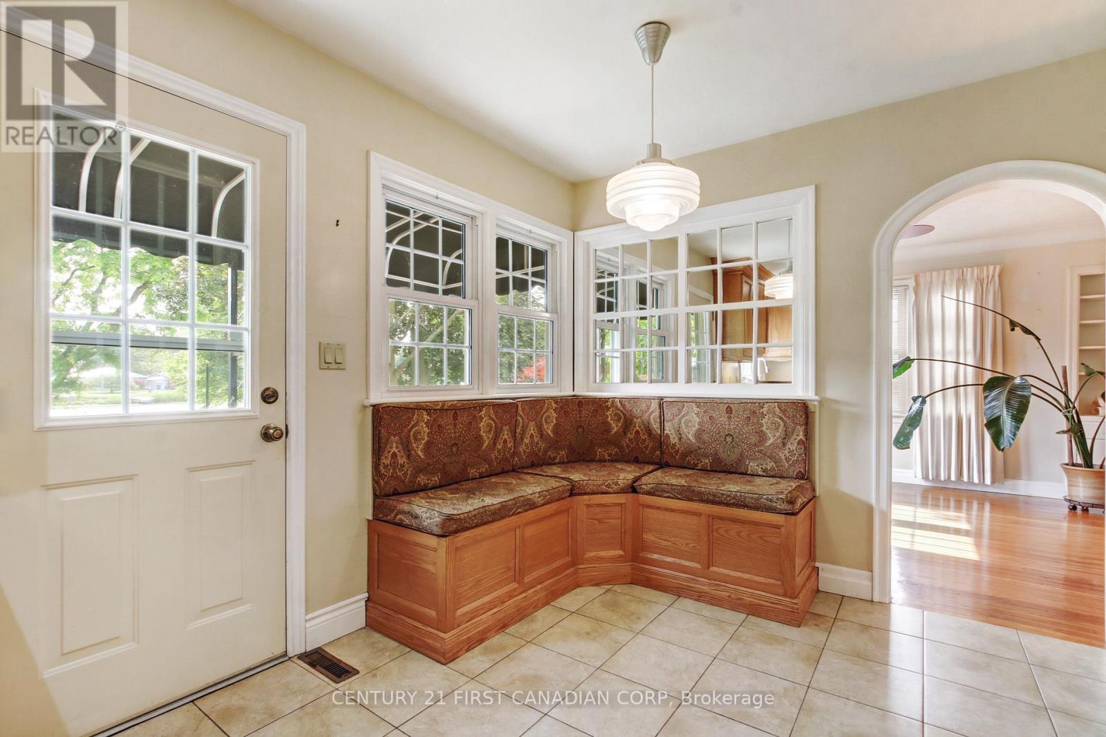 26 GRAND AVENUE - 23