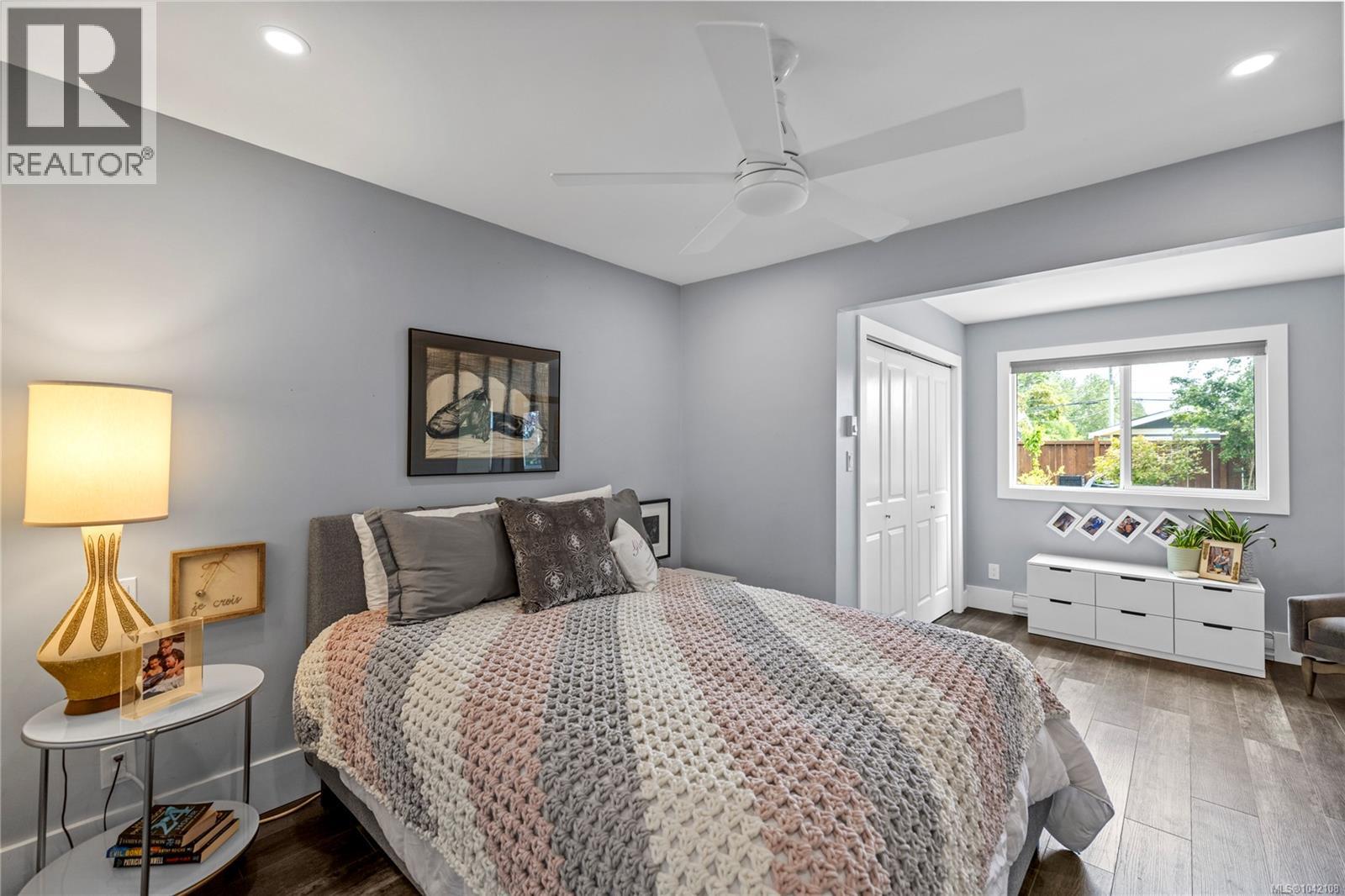 384 McKillop Dr - 13