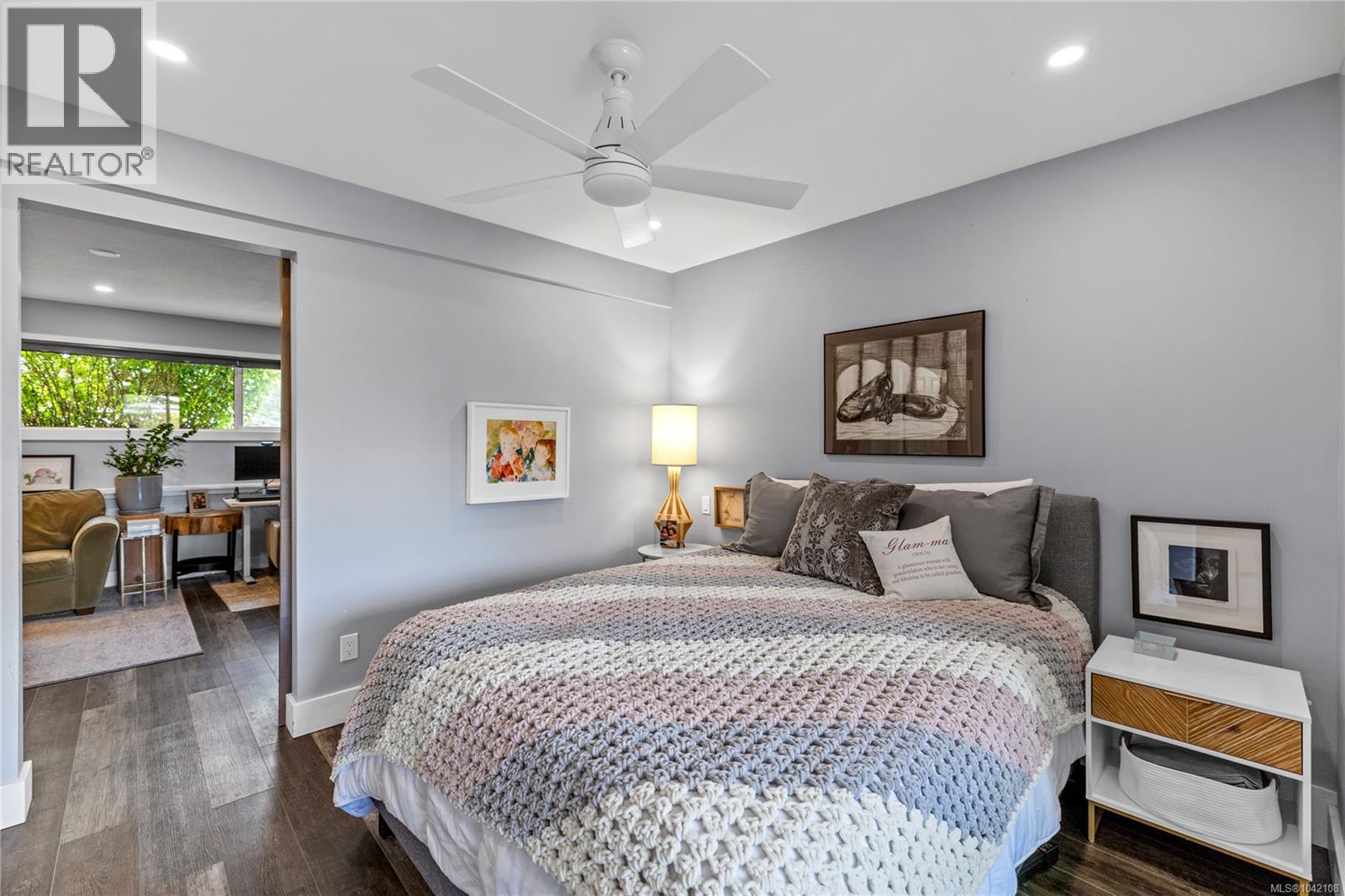 384 McKillop Dr - 16