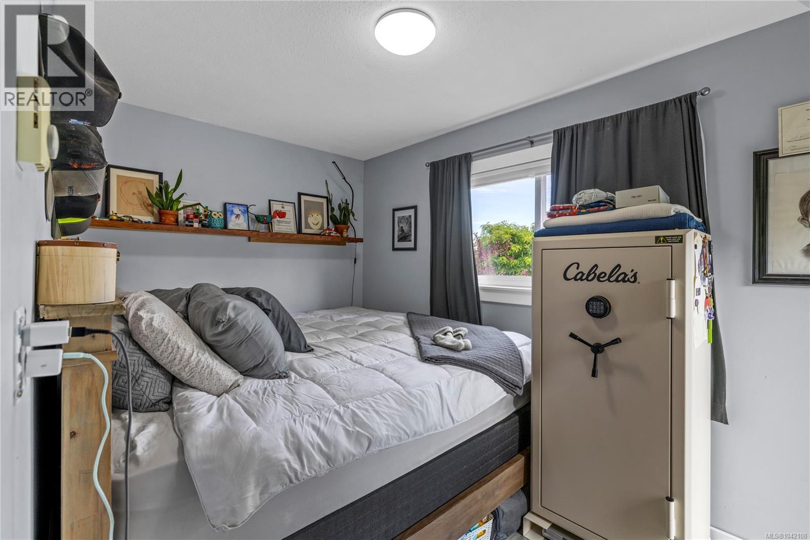 384 McKillop Dr - 31