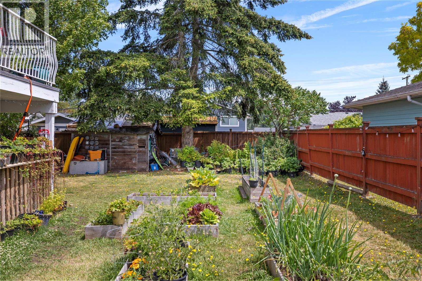 384 McKillop Dr - 37