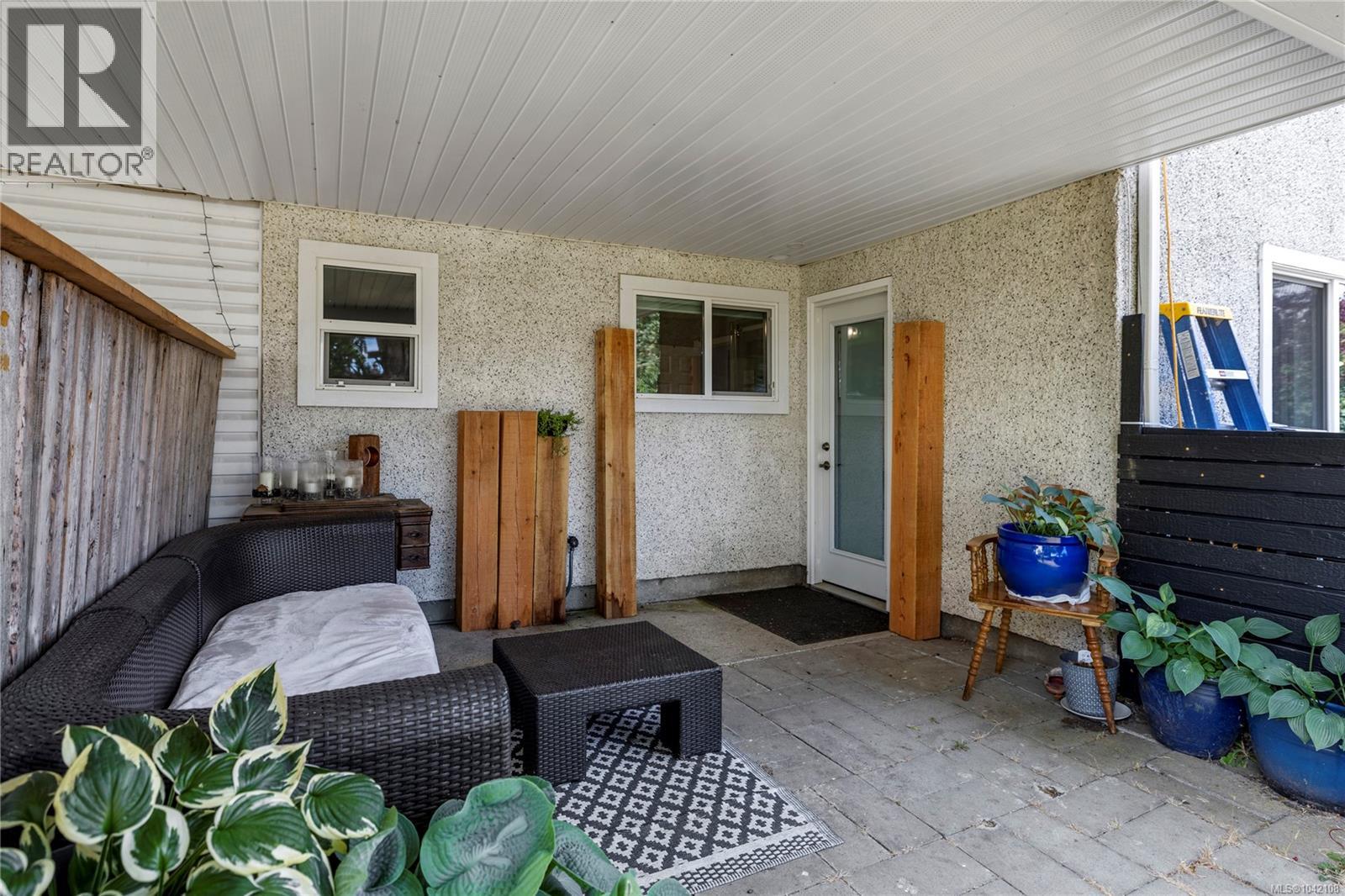 384 McKillop Dr - 6