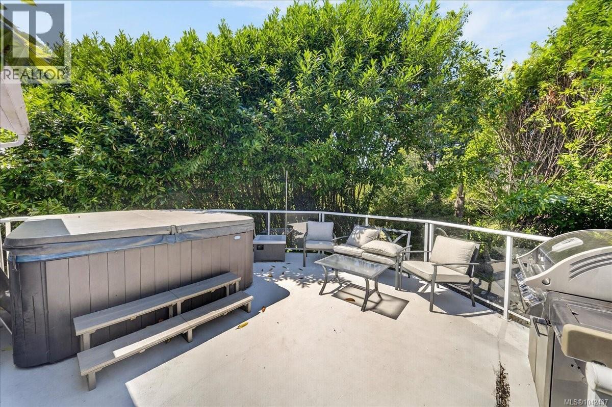 2216 Carpenter Rd - 18