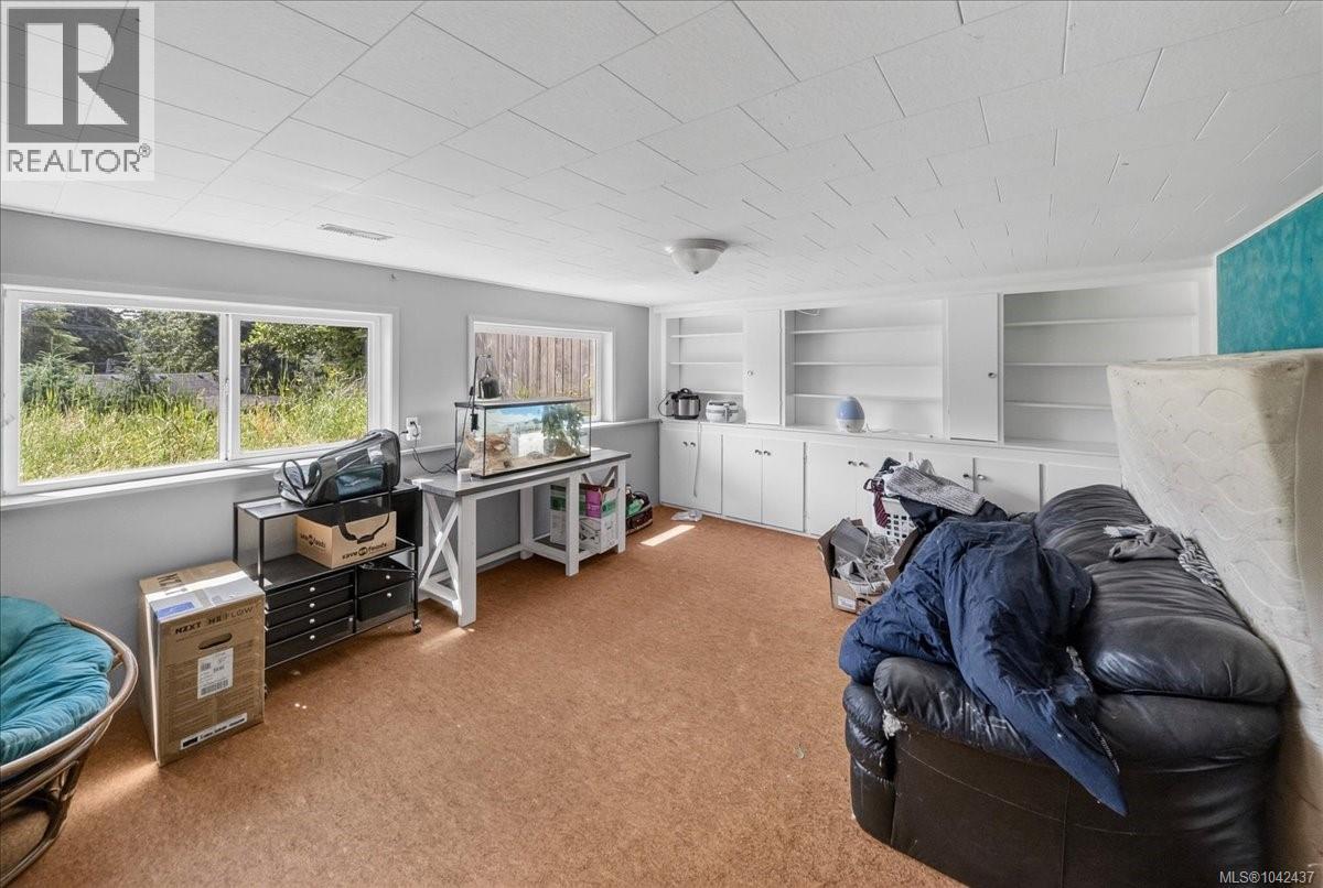2216 Carpenter Rd - 23