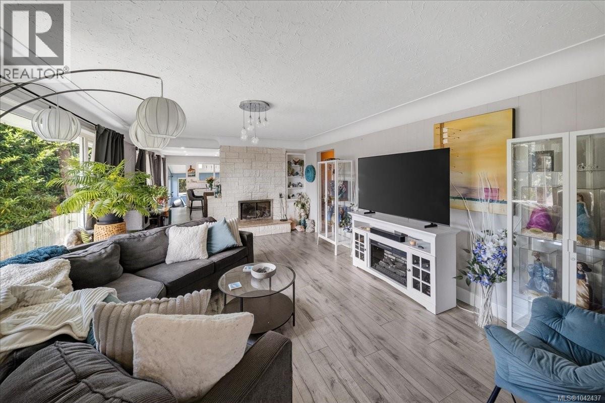 2216 Carpenter Rd - 4