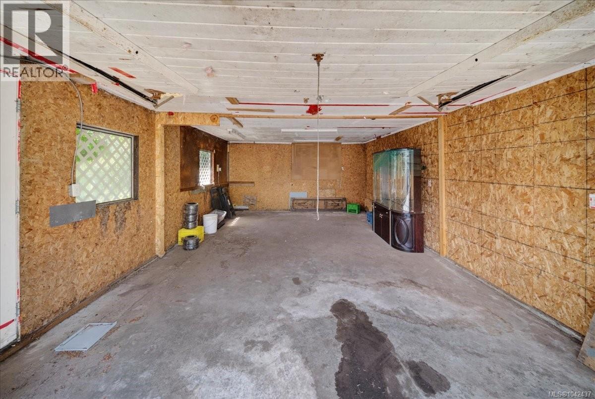 2216 Carpenter Rd - 43