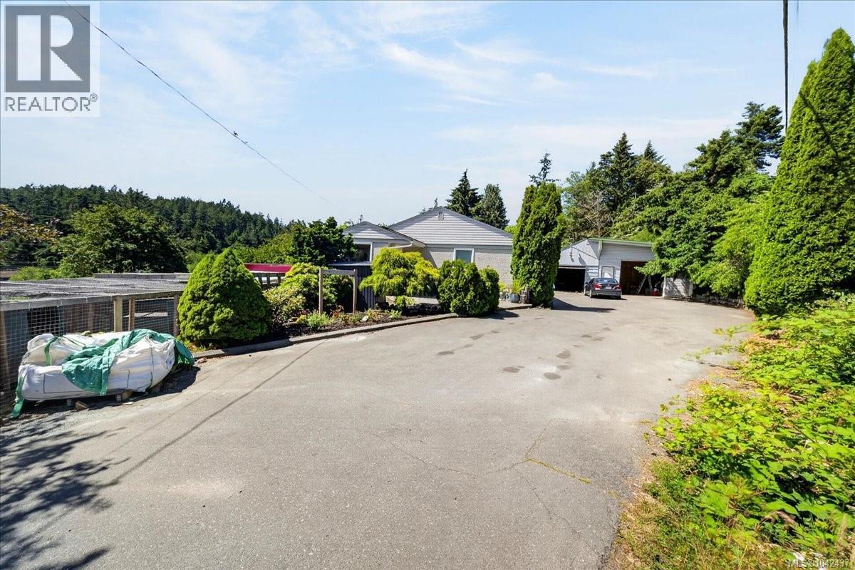 2216 Carpenter Rd - 49