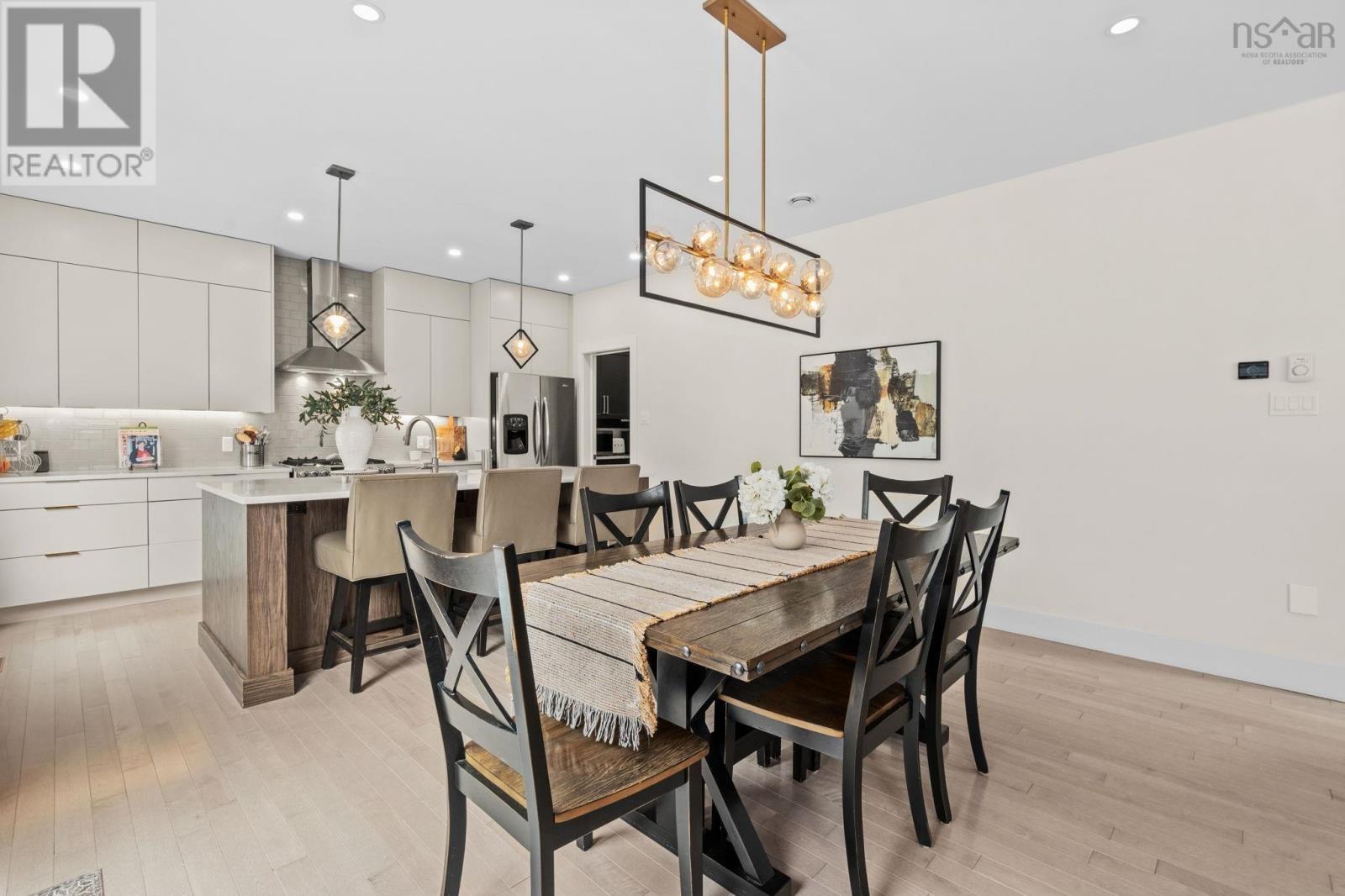 4 Crownridge Drive - 6
