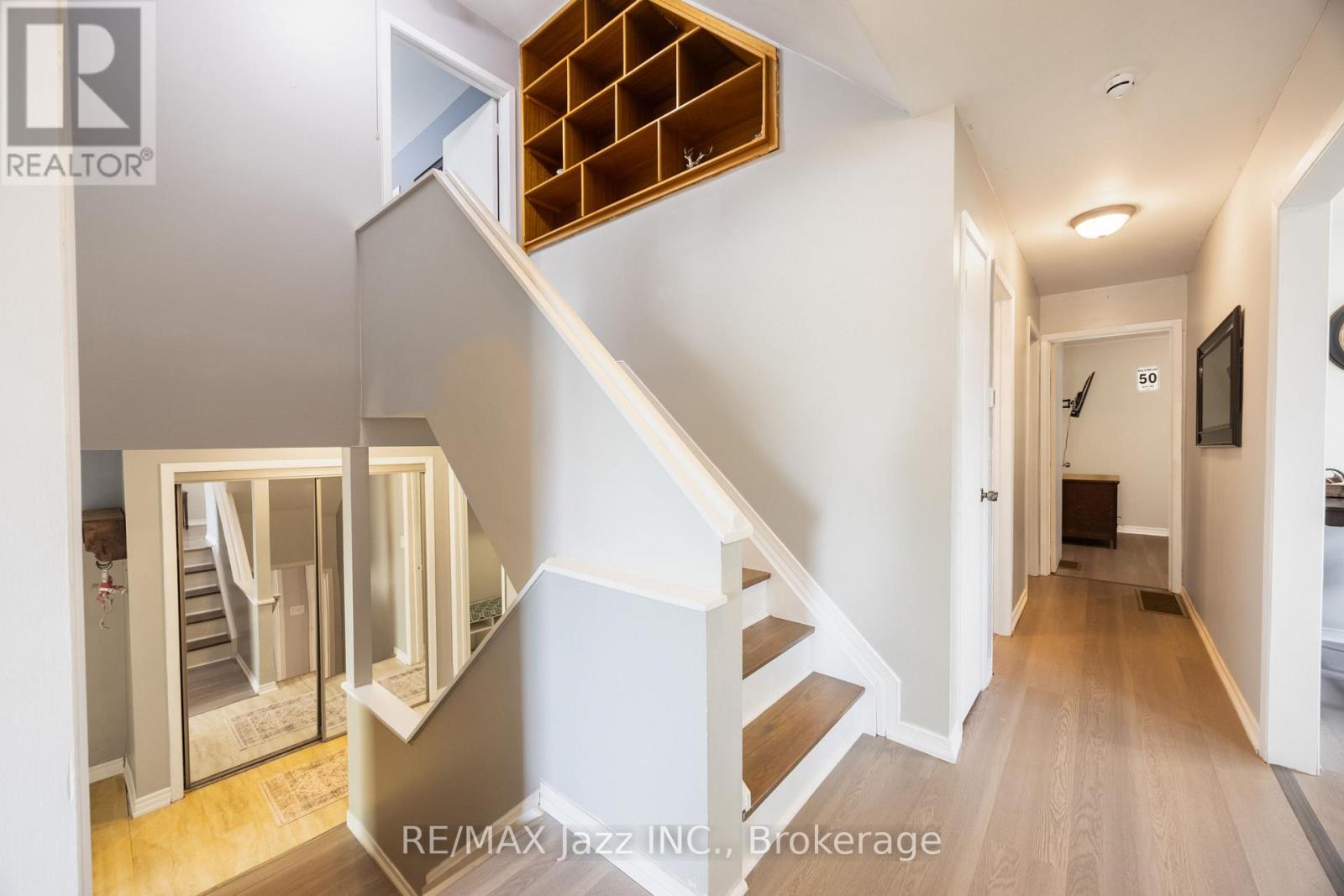 62 CROSSLEY DRIVE - 11