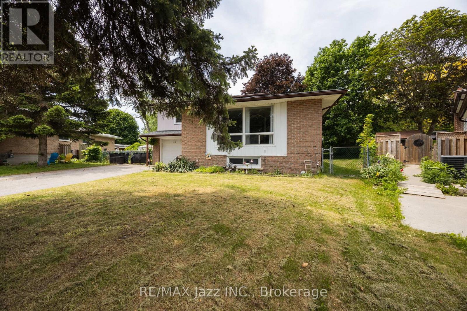 62 CROSSLEY DRIVE - 5