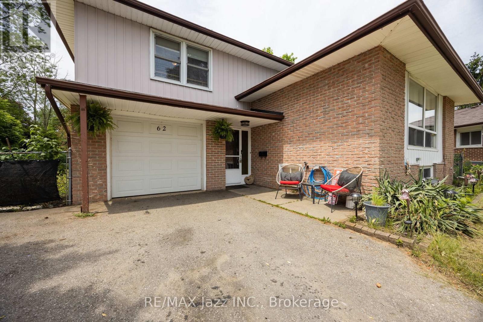 62 CROSSLEY DRIVE - 6