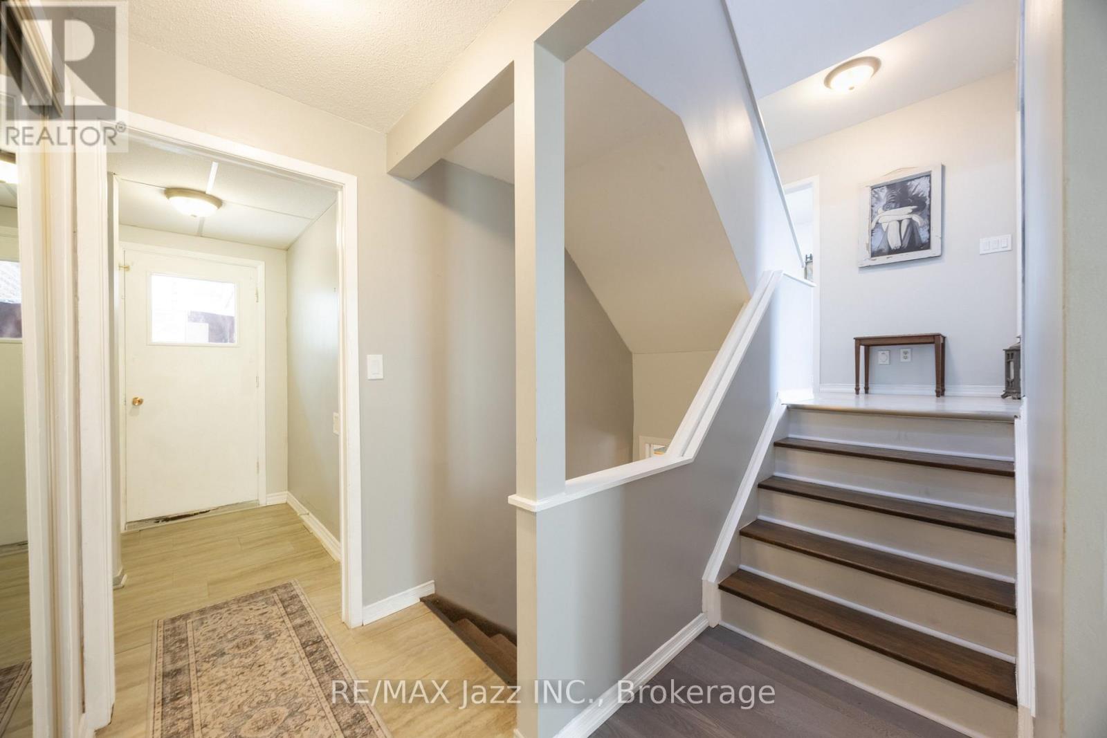 62 CROSSLEY DRIVE - 9