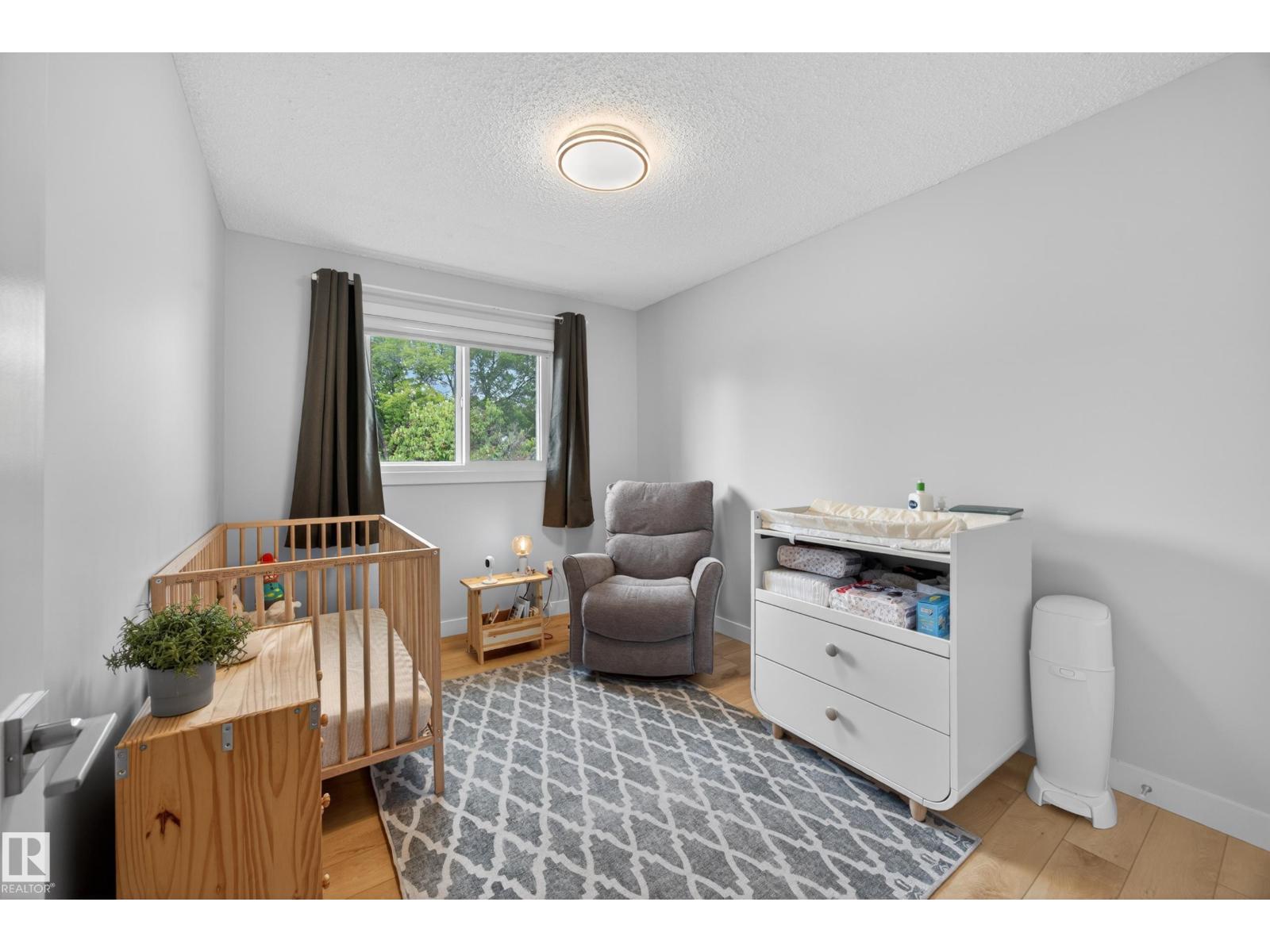 9915 154 ST NW - 13