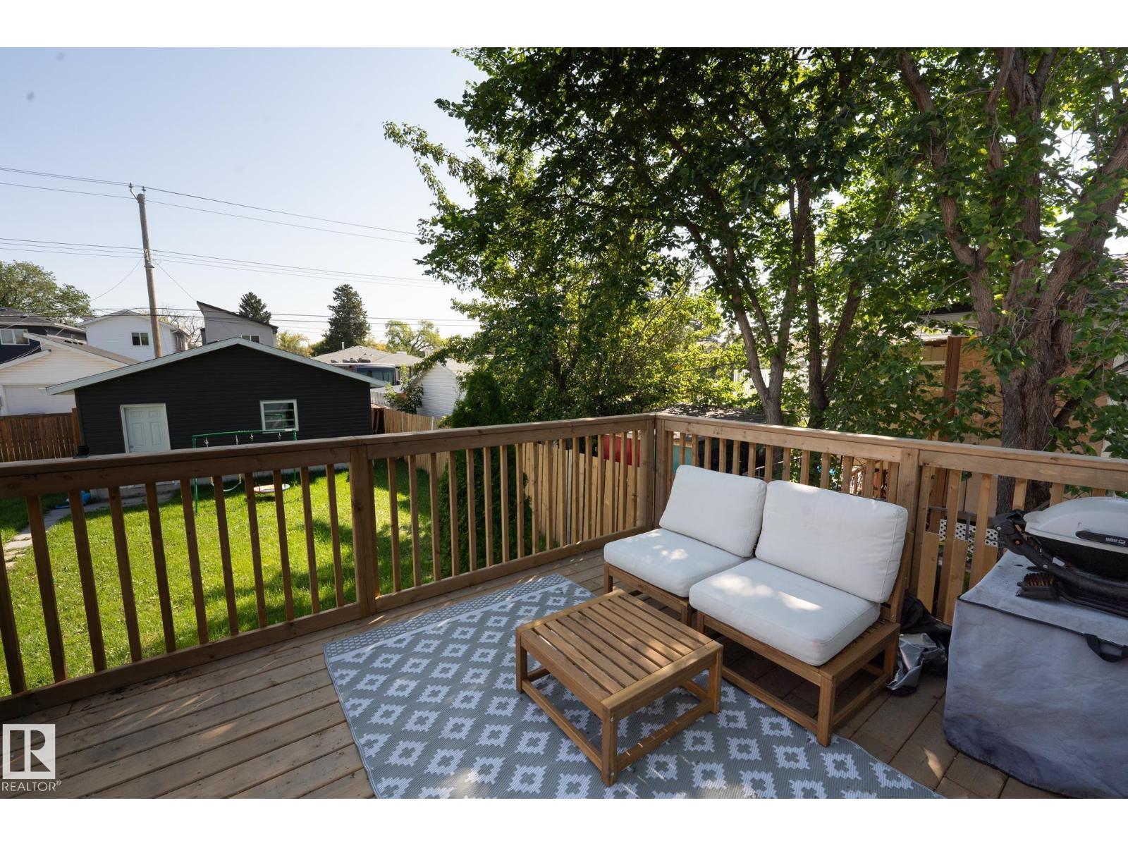 9915 154 ST NW - 27