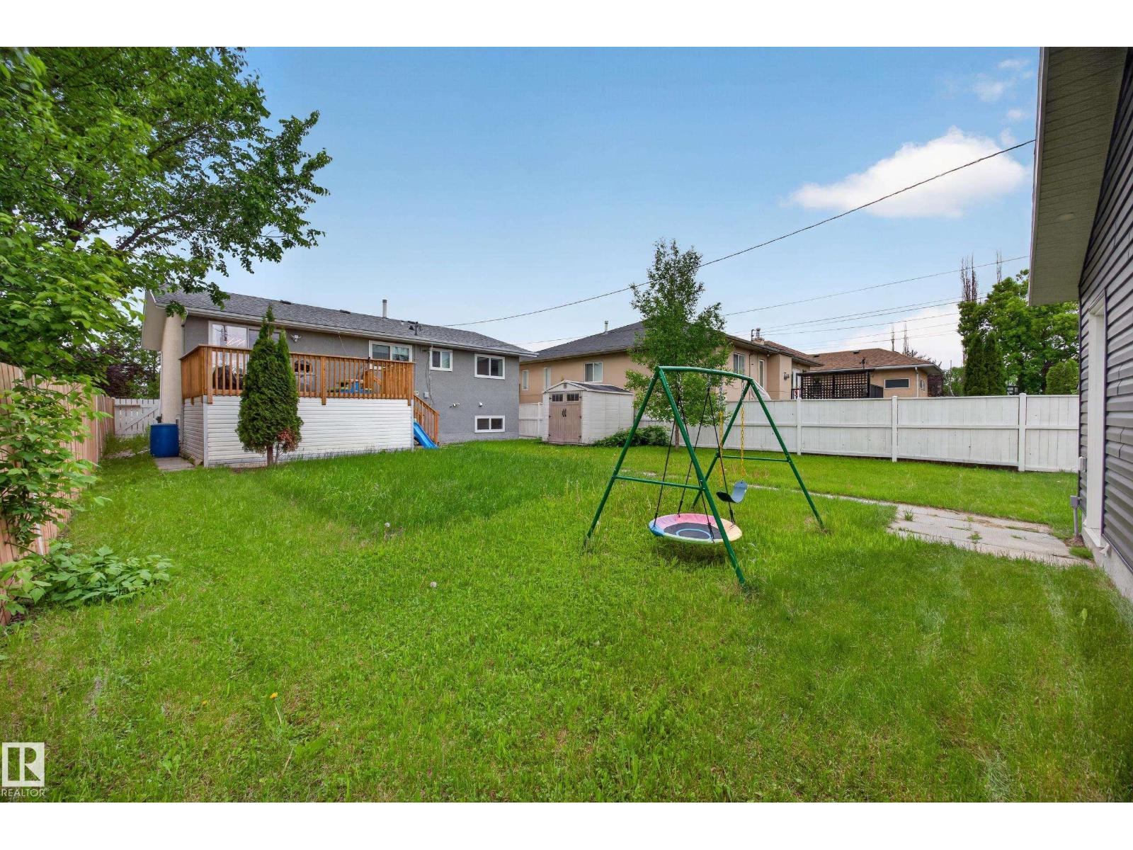 9915 154 ST NW - 32