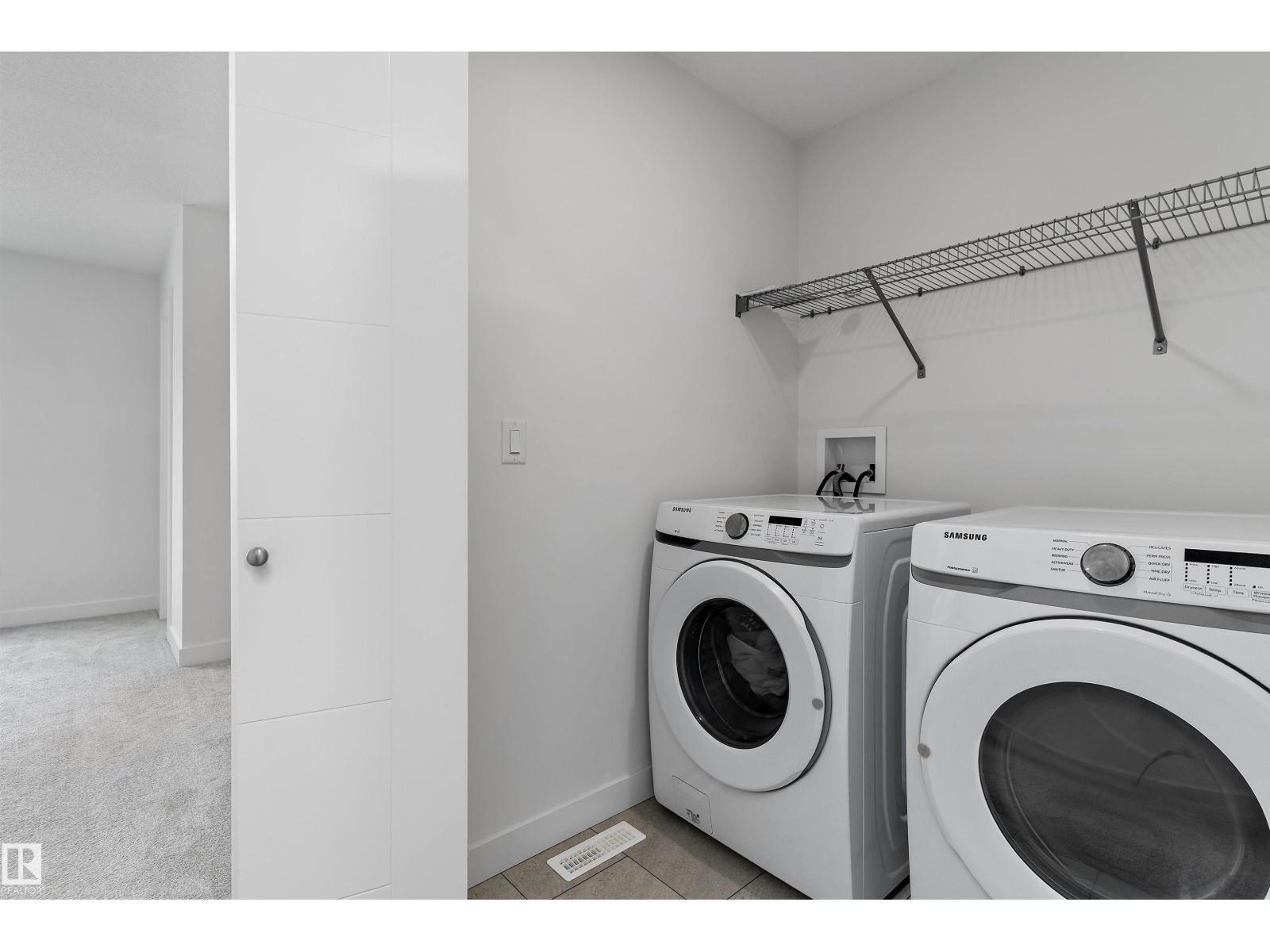623 BLACK STONE BV - 32