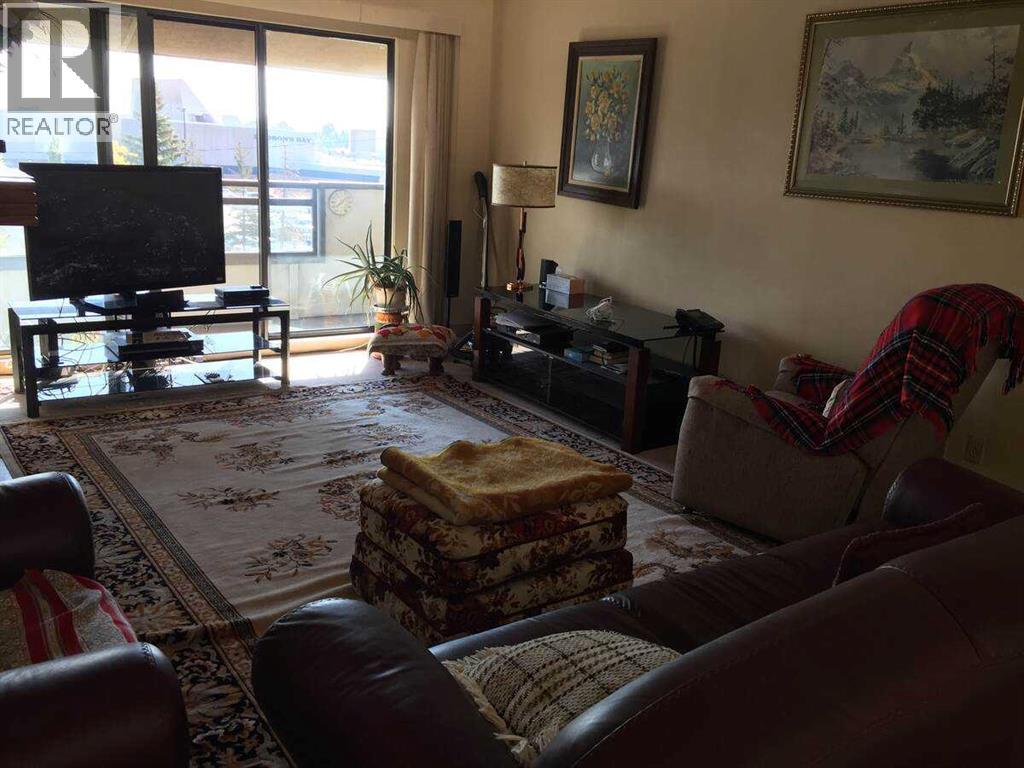 #407 3719C 49 Street NW - 19