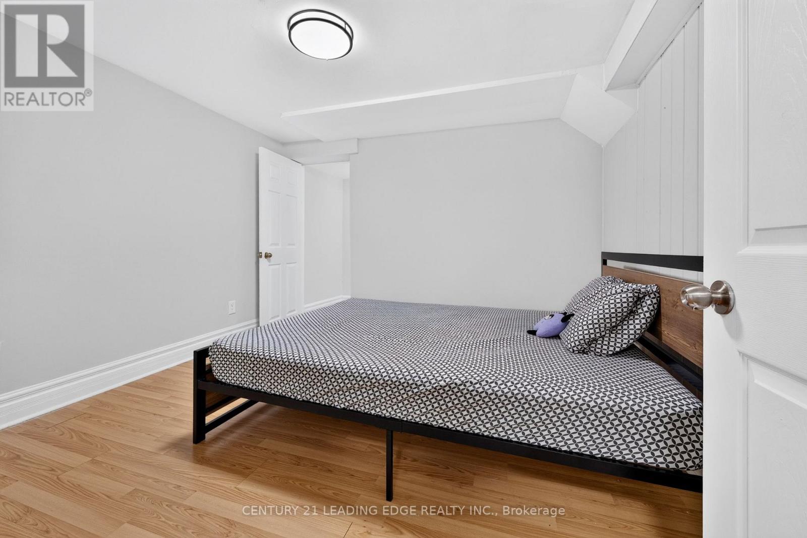 4012 ELLESMERE ROAD - Image 33