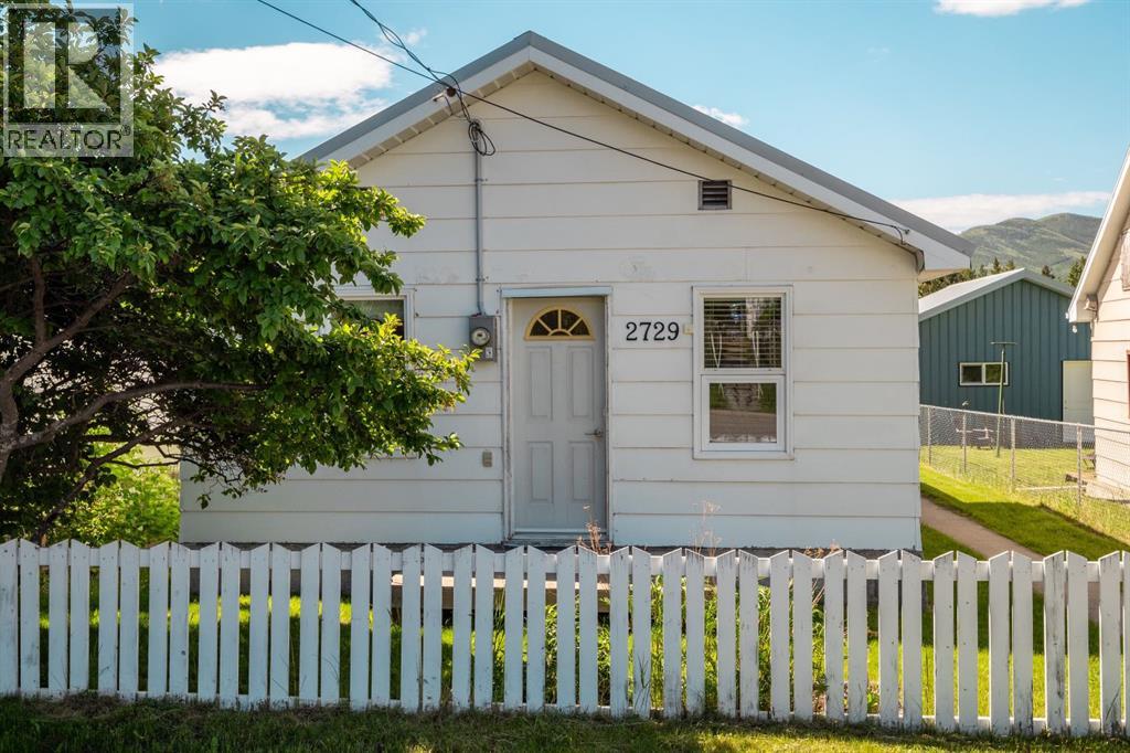2729 216 Street - 1