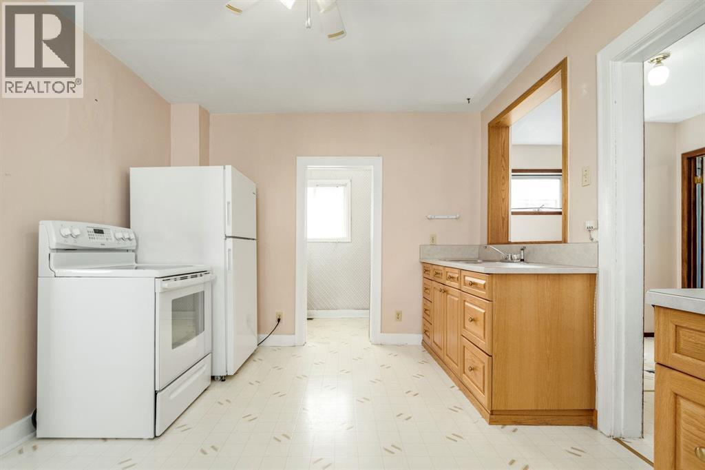 2729 216 Street - 13