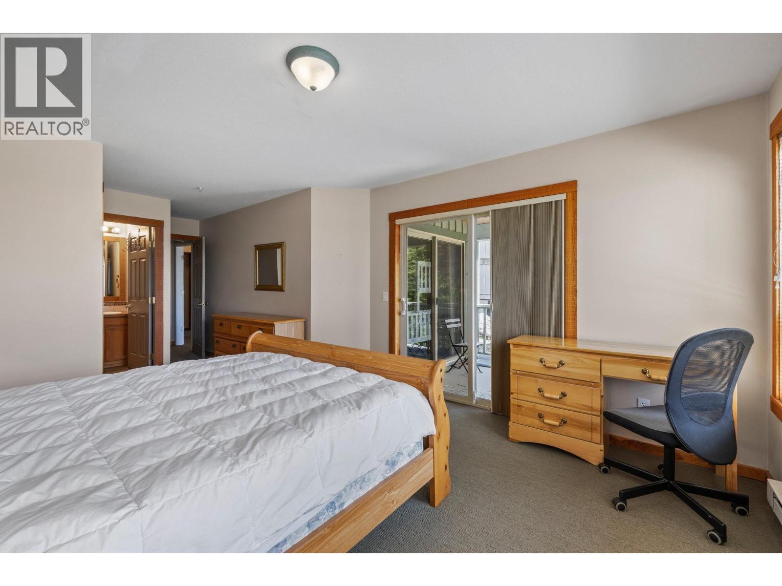 4879A Snowpines Road - 26