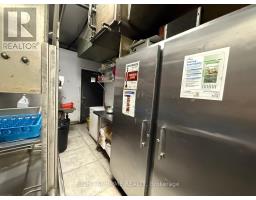 7057 Yonge Street, Markham, ON L3T2A6 Photo 7