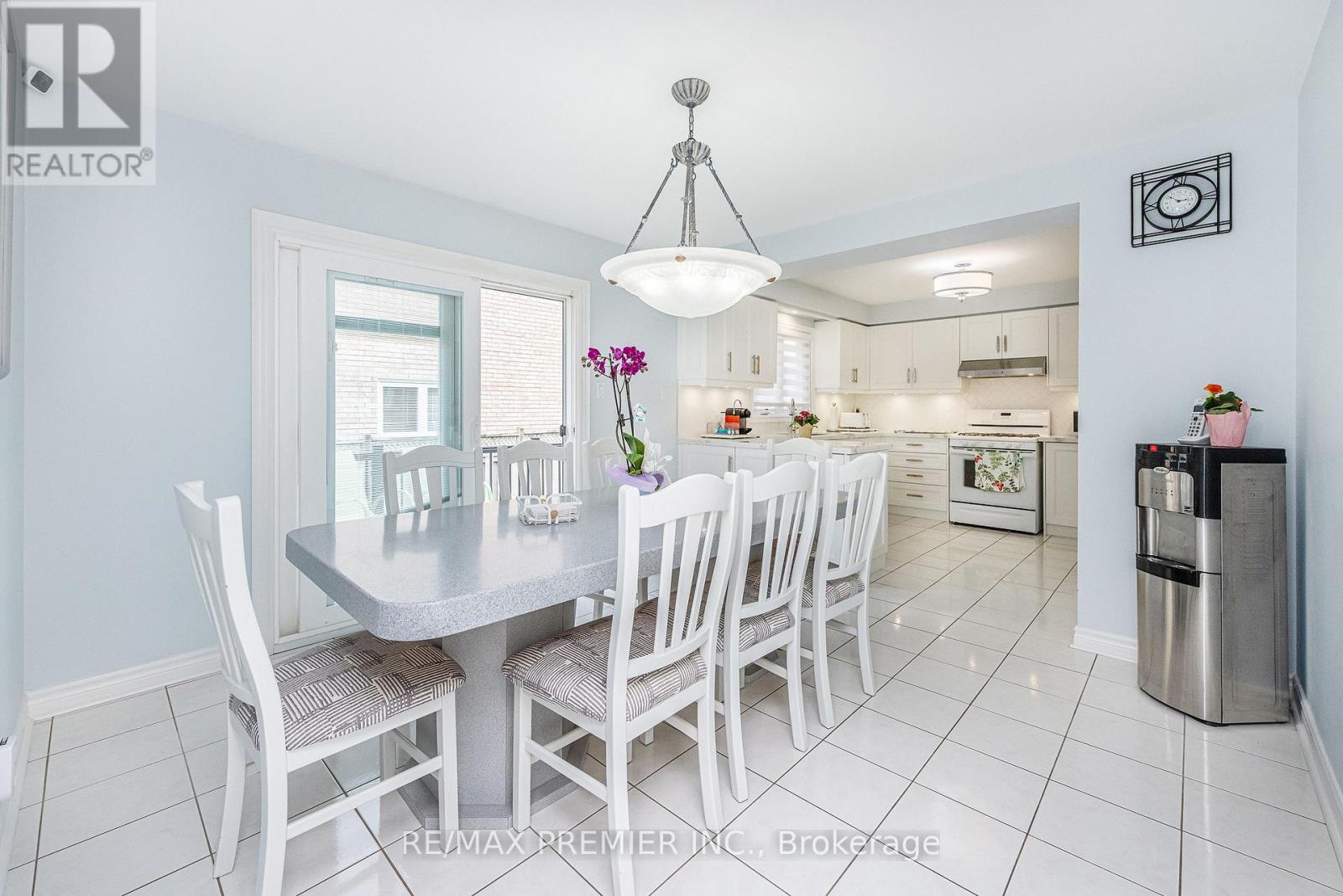 175 MEDALLION BOULEVARD - 11