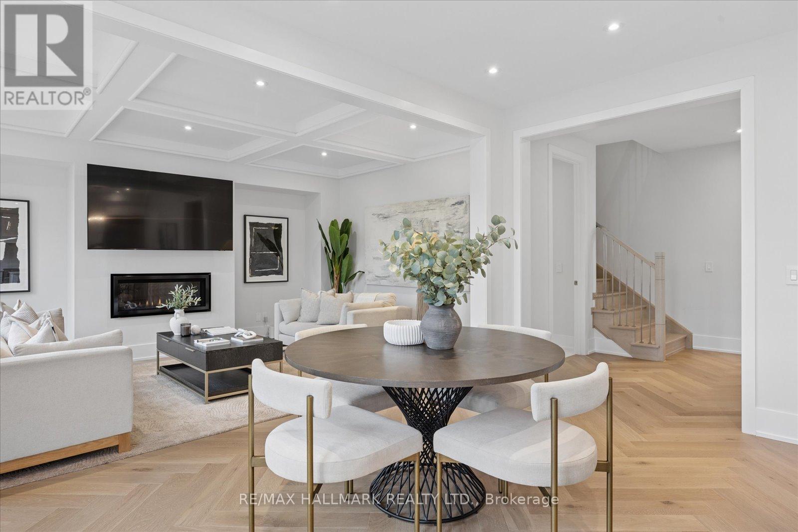211 BUSATO DRIVE - 19