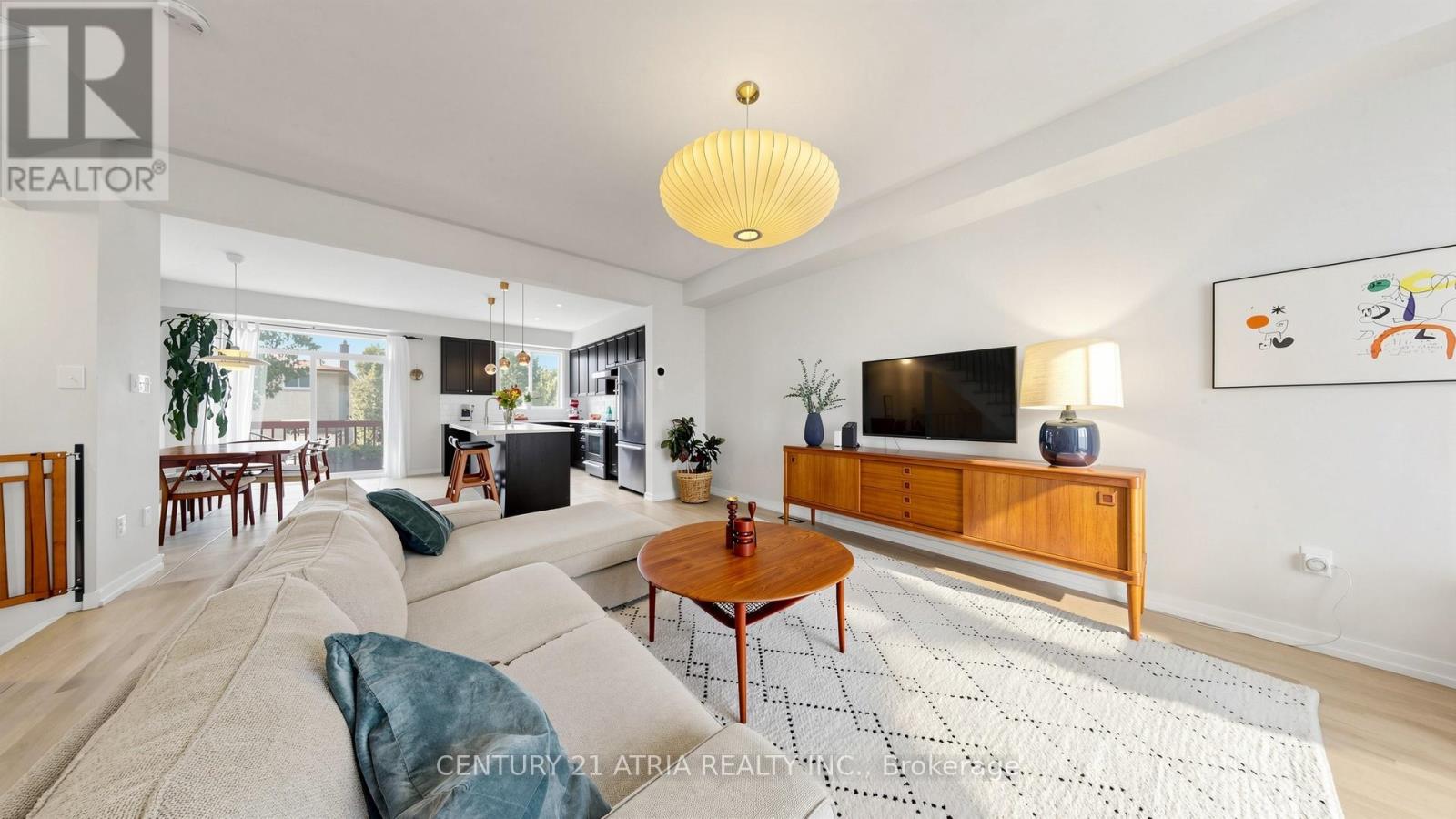34 CURRAN HALL CRESCENT - 6