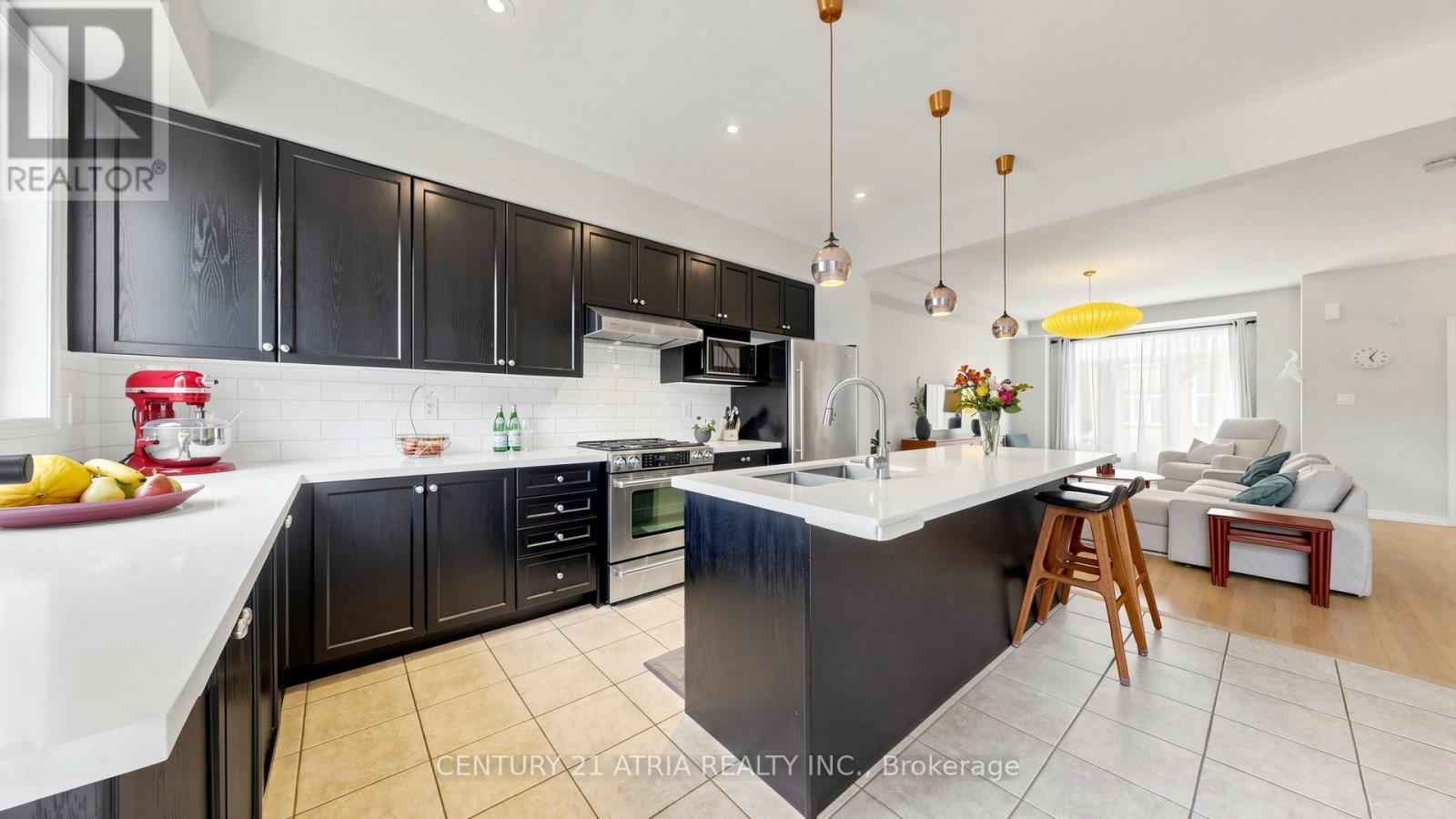 34 CURRAN HALL CRESCENT - 10