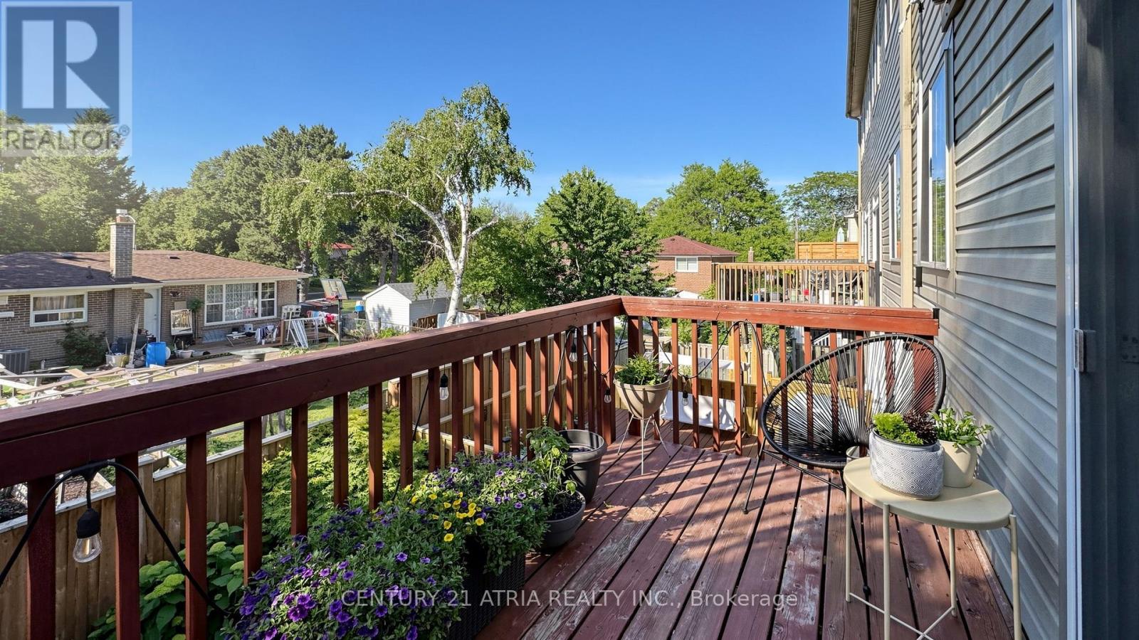 34 CURRAN HALL CRESCENT - 40