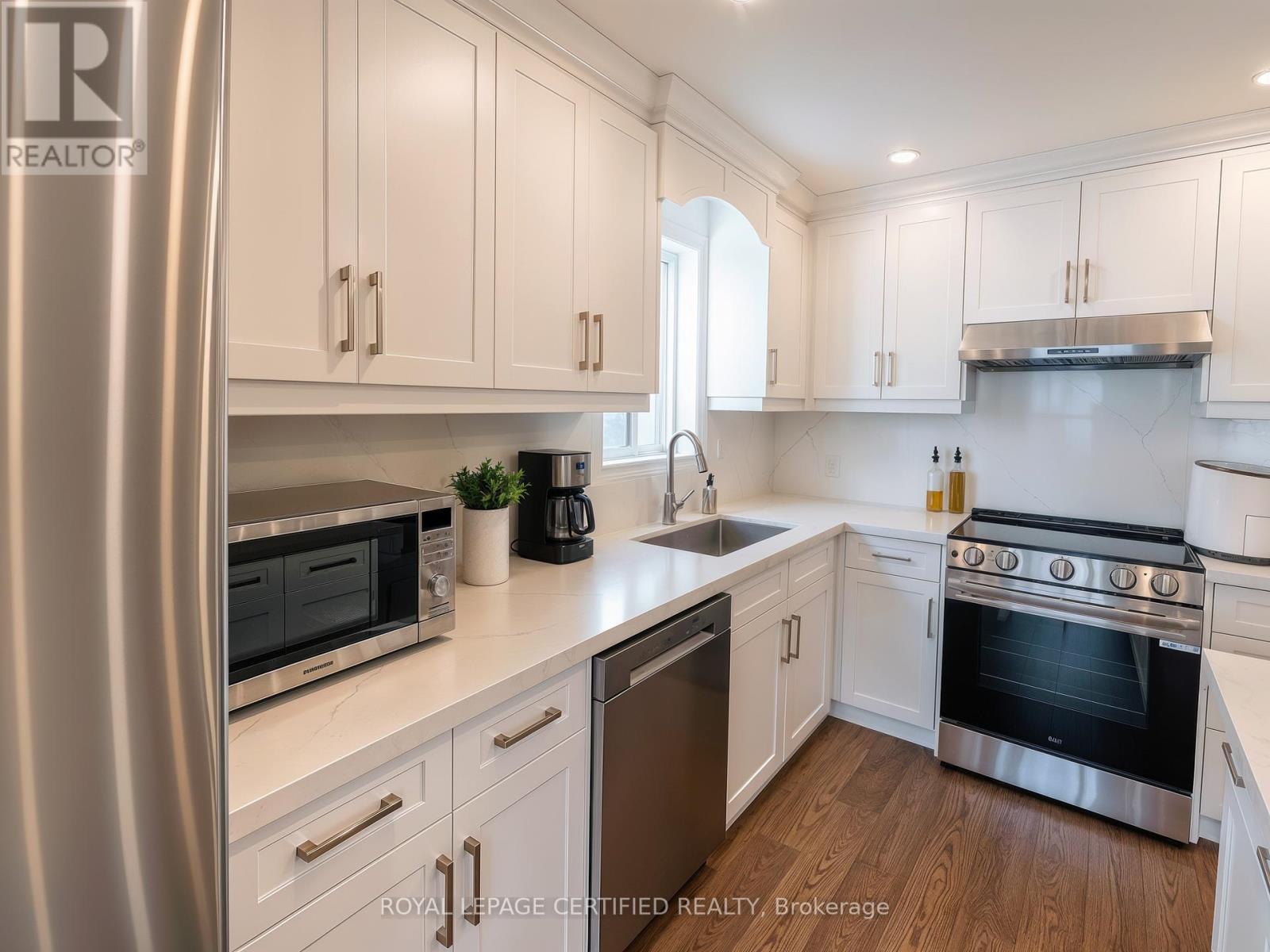 3891 FREEMAN TERRACE - 11