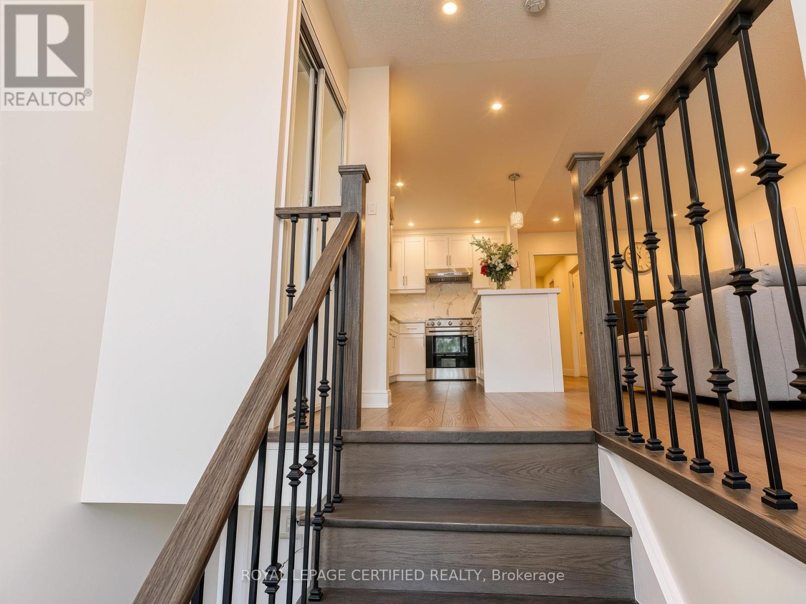 3891 FREEMAN TERRACE - 25