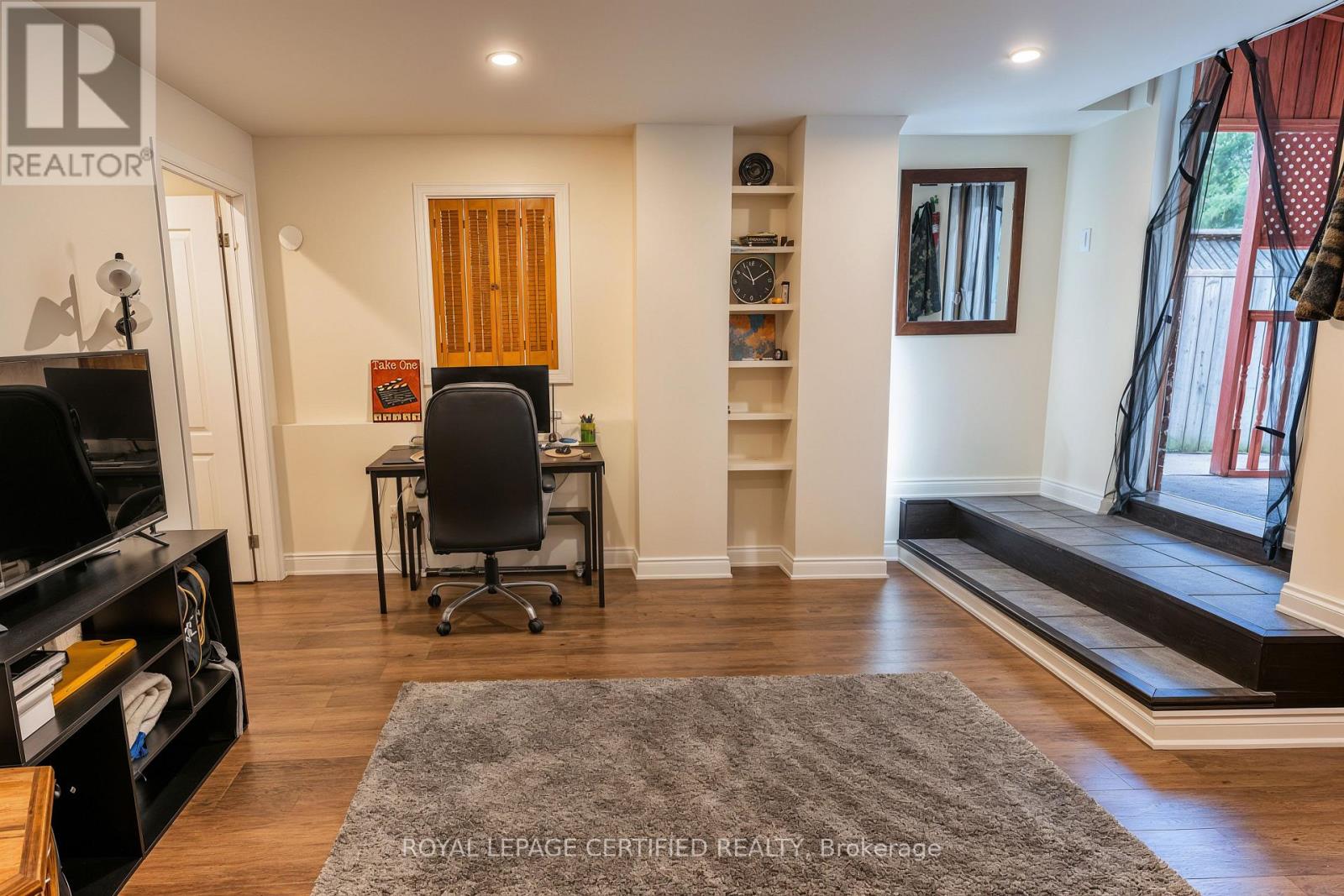 3891 FREEMAN TERRACE - 32