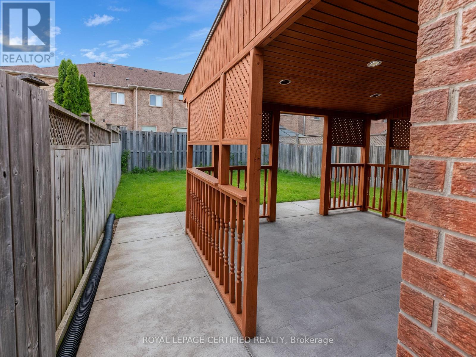 3891 FREEMAN TERRACE - 40