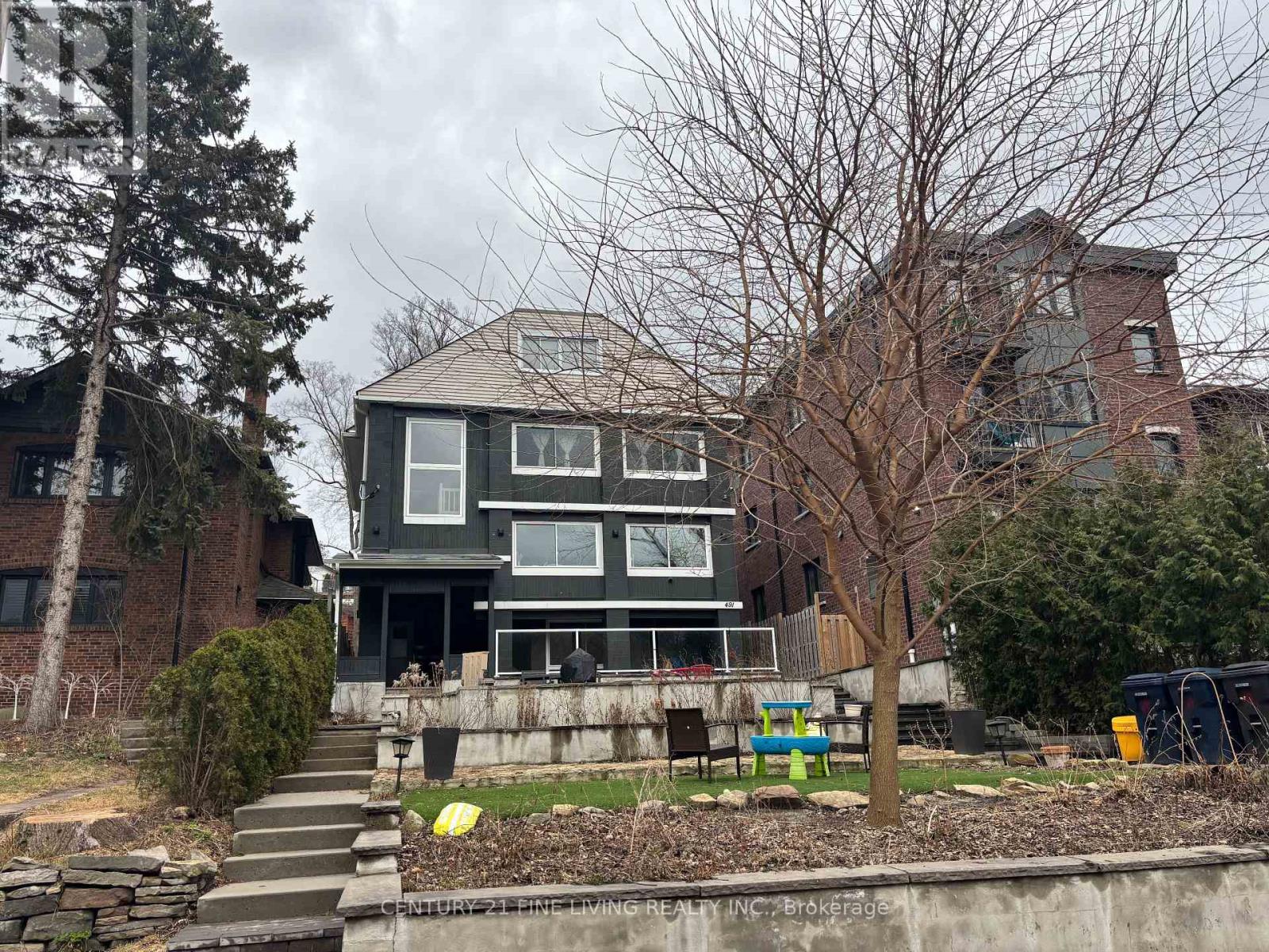 491 PARKSIDE DRIVE - 1
