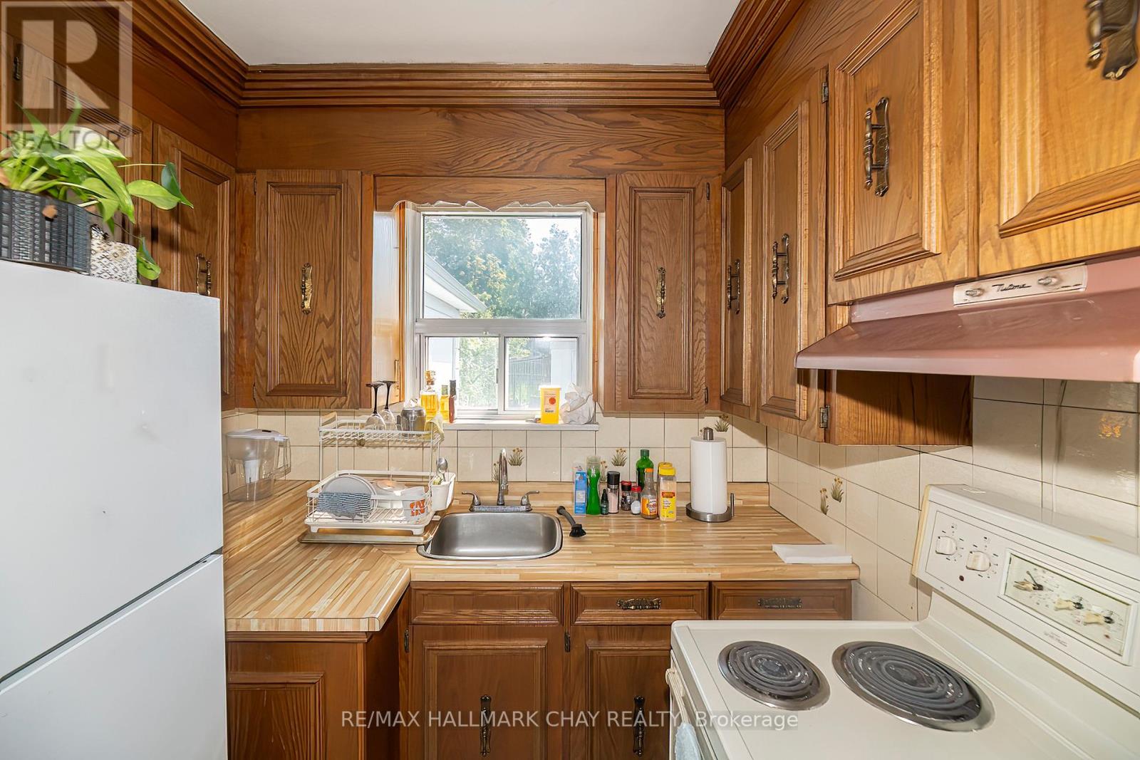 23 CHAPPEL HILL ROAD - 12