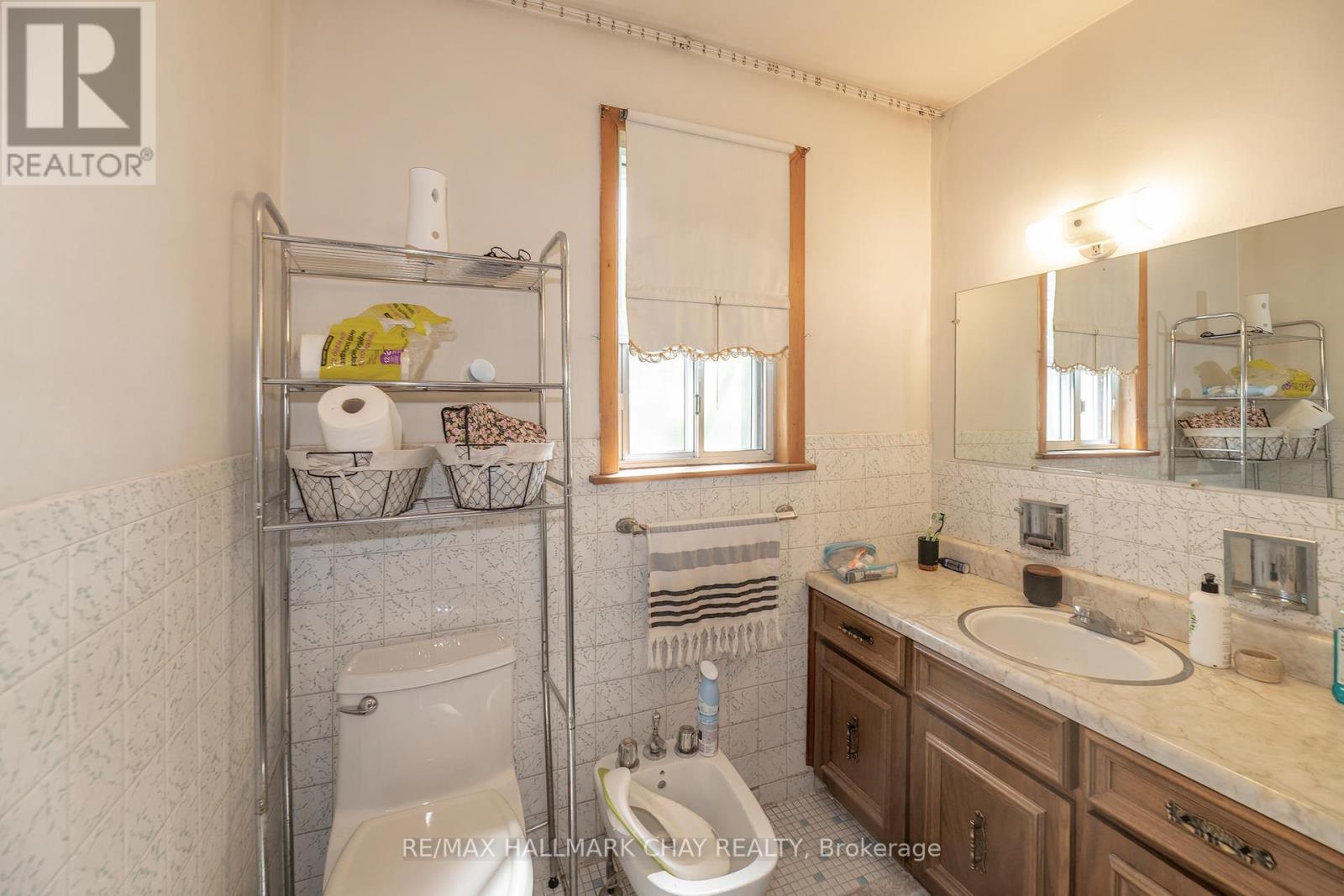 23 CHAPPEL HILL ROAD - 18
