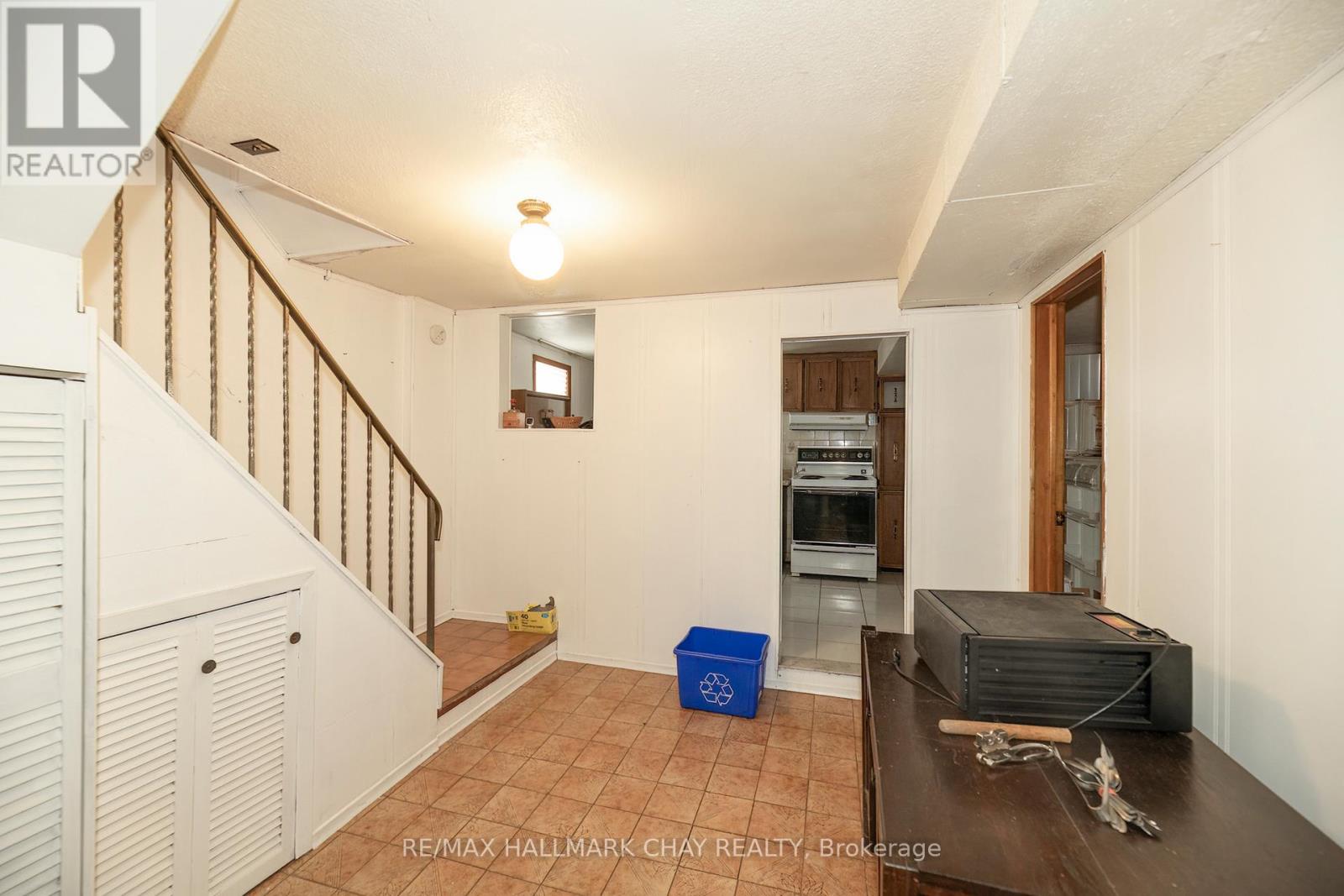 23 CHAPPEL HILL ROAD - 19