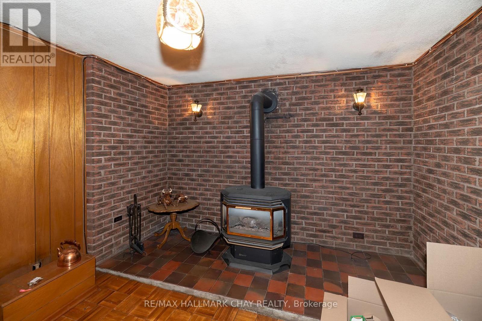 23 CHAPPEL HILL ROAD - 22